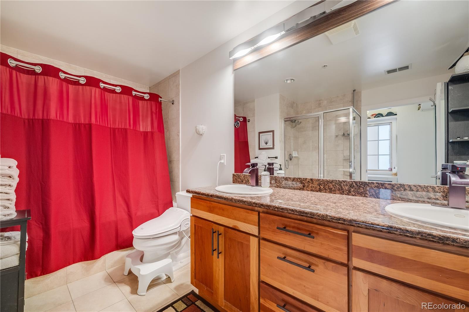 MLS Image #26 for 275 s harrison street,denver, Colorado