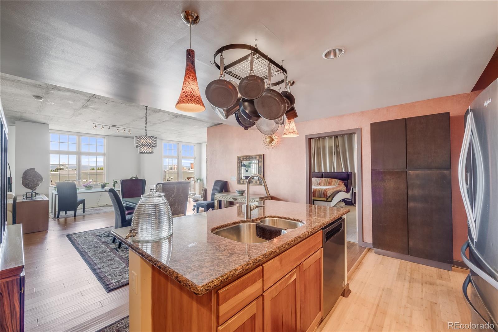 MLS Image #7 for 275 s harrison street,denver, Colorado