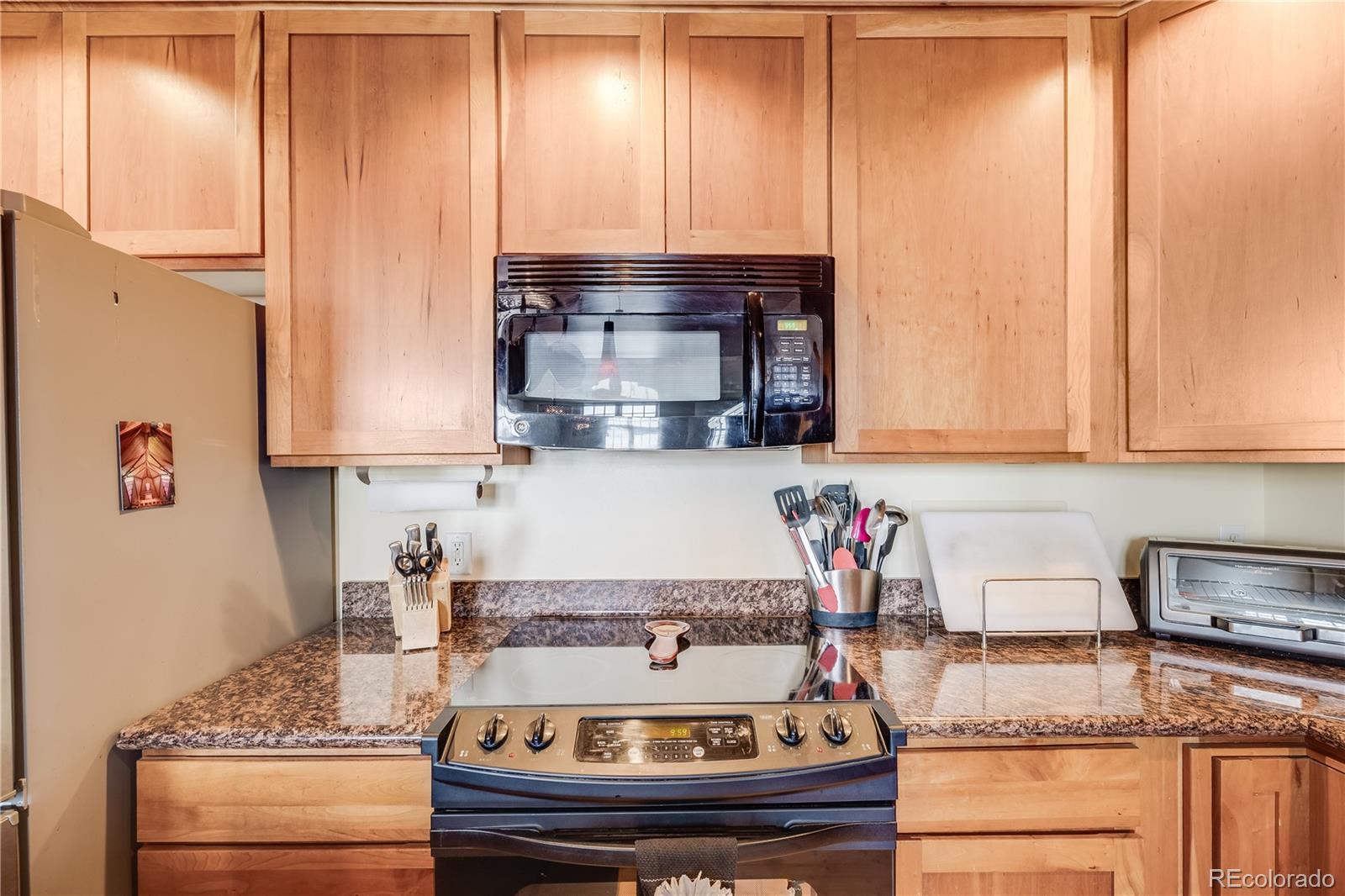 MLS Image #8 for 275 s harrison street,denver, Colorado