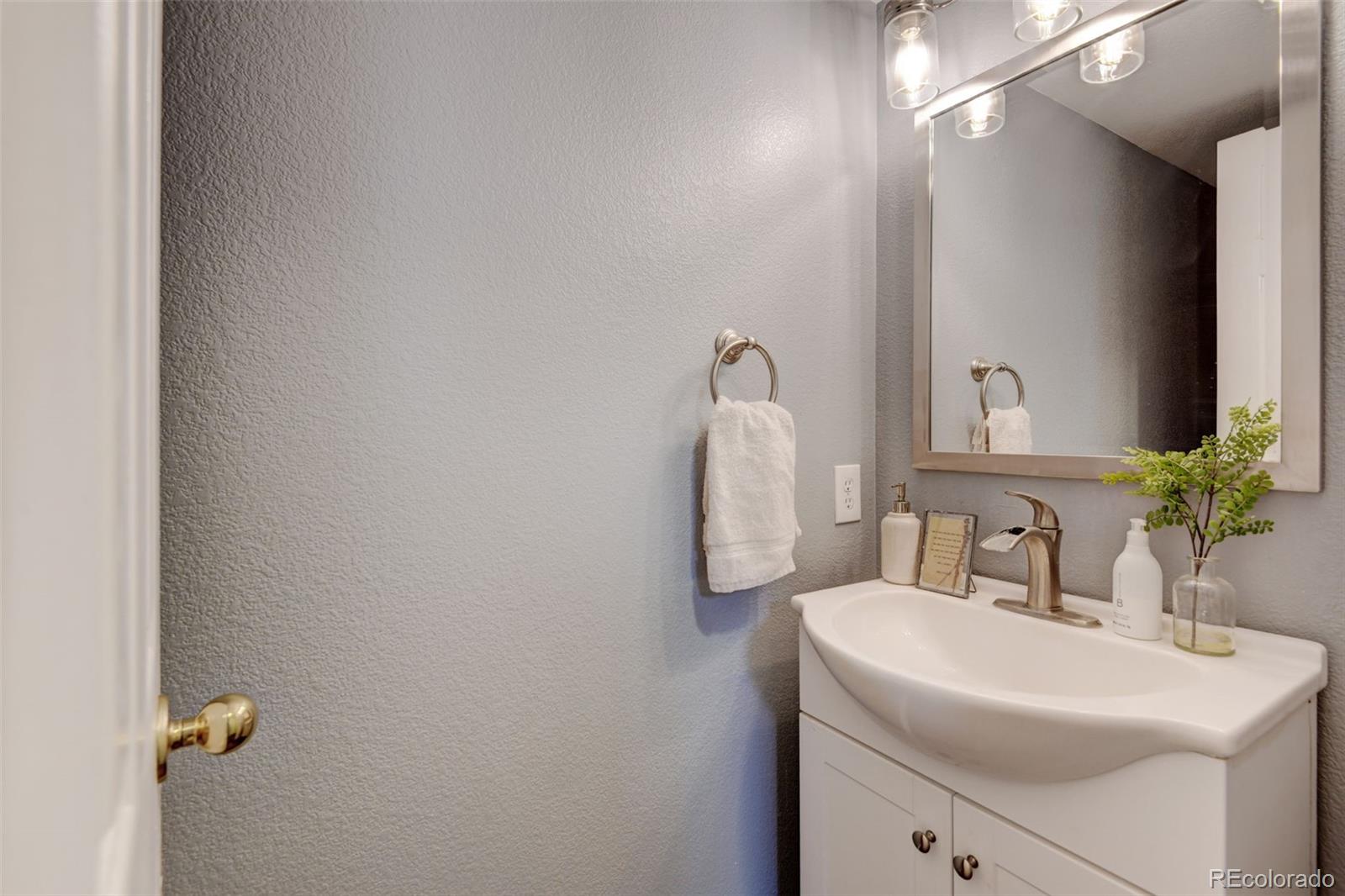 MLS Image #21 for 22149 e milan place,aurora, Colorado