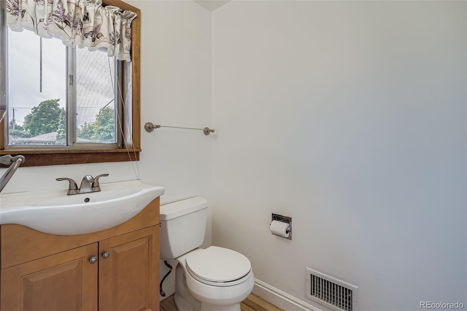 MLS Image #14 for 7801 w 39th avenue,wheat ridge, Colorado