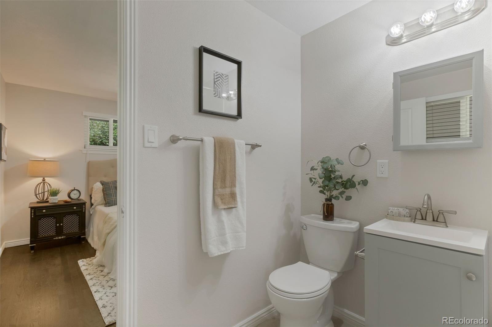 MLS Image #10 for 2904 w chenango avenue,englewood, Colorado