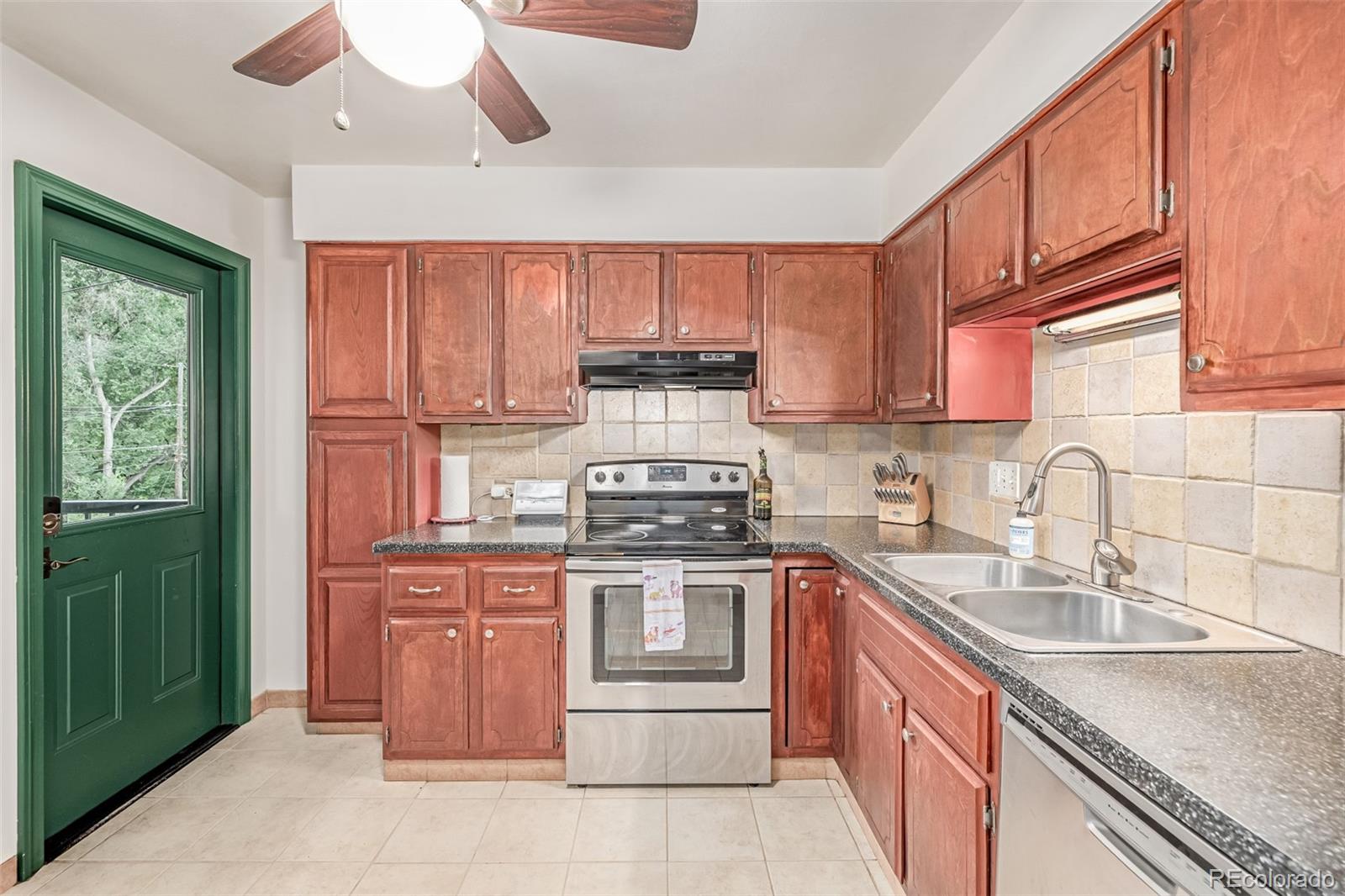 MLS Image #9 for 3605  brentwood terrace,colorado springs, Colorado