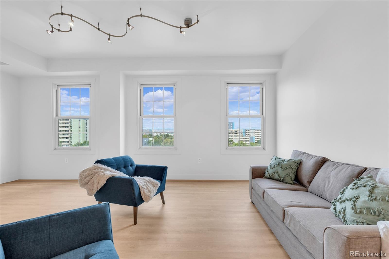 MLS Image #6 for 475 w 12 avenue,denver, Colorado