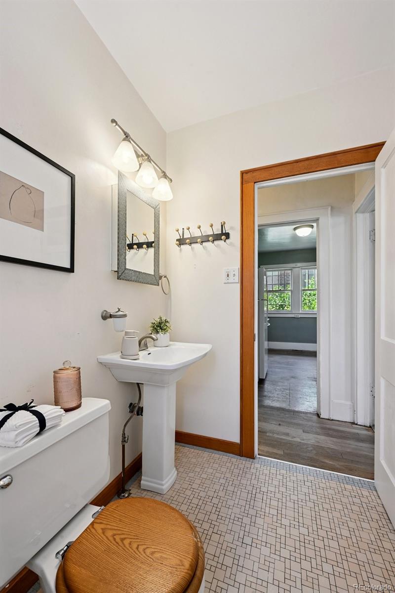 MLS Image #18 for 1577  newton street,denver, Colorado