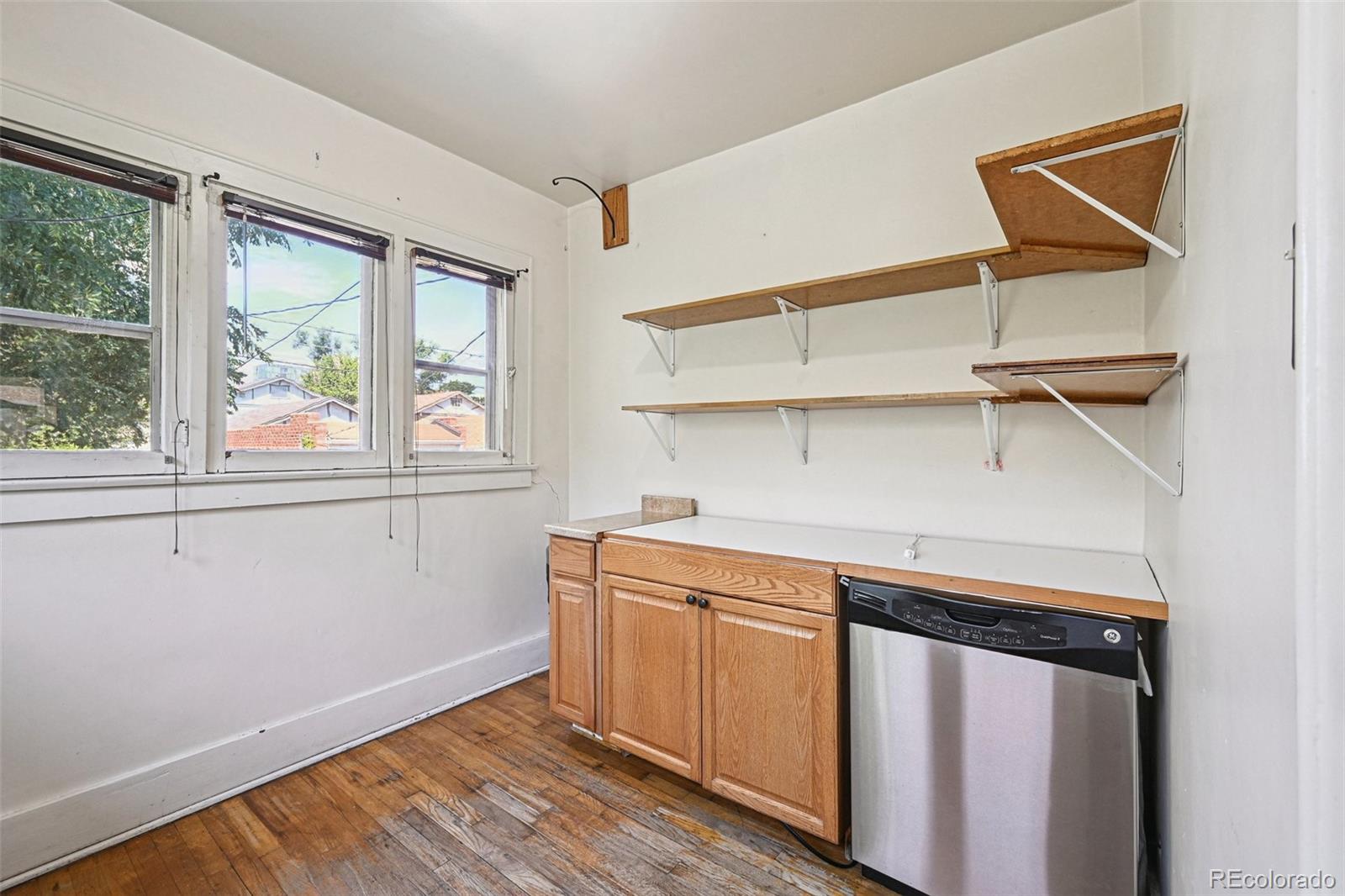 MLS Image #20 for 1577  newton street,denver, Colorado