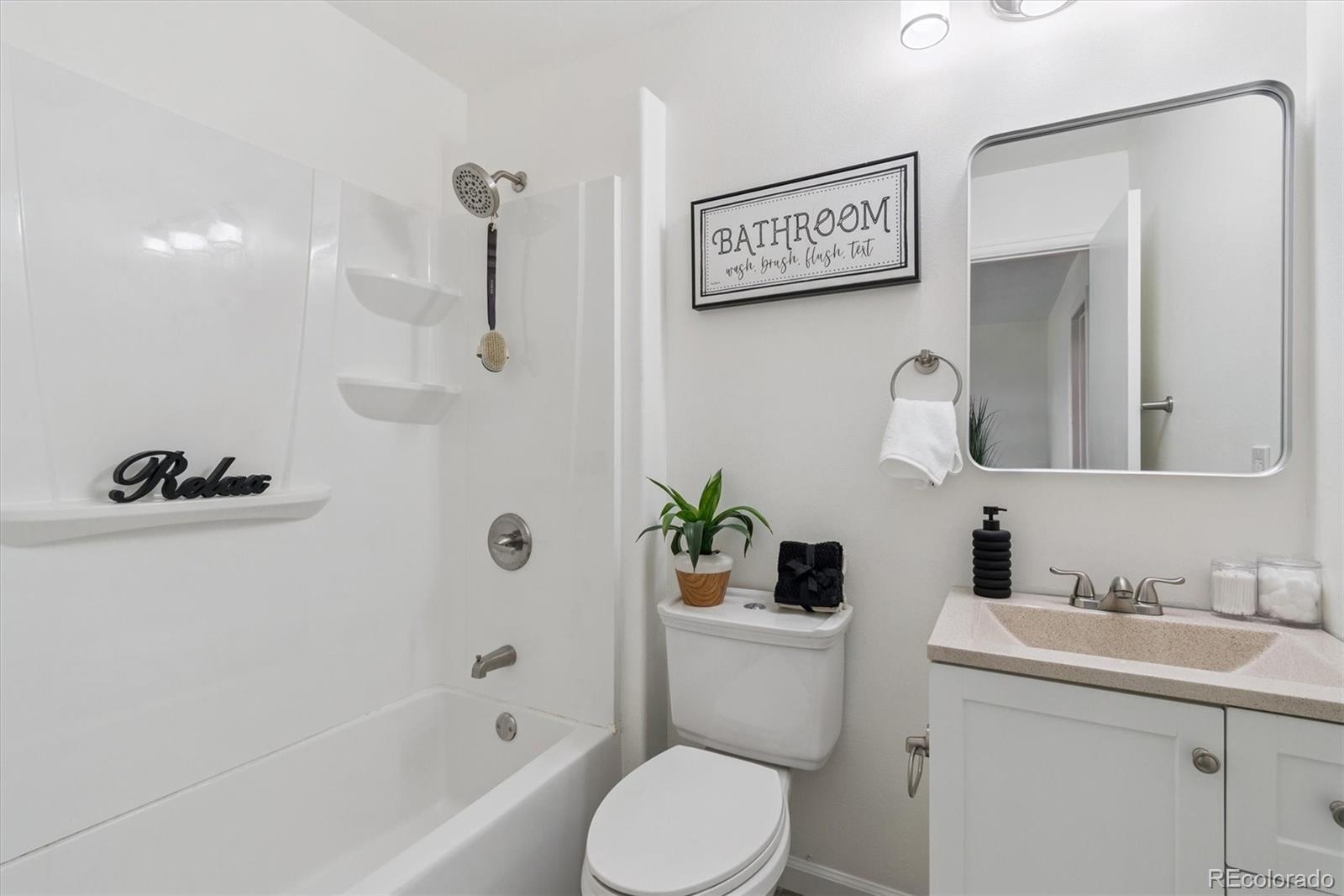 MLS Image #6 for 6346 e mississippi avenue,denver, Colorado