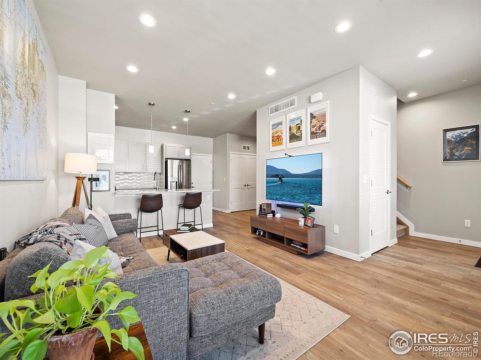 MLS Image #4 for 744  wagon trail road,fort collins, Colorado