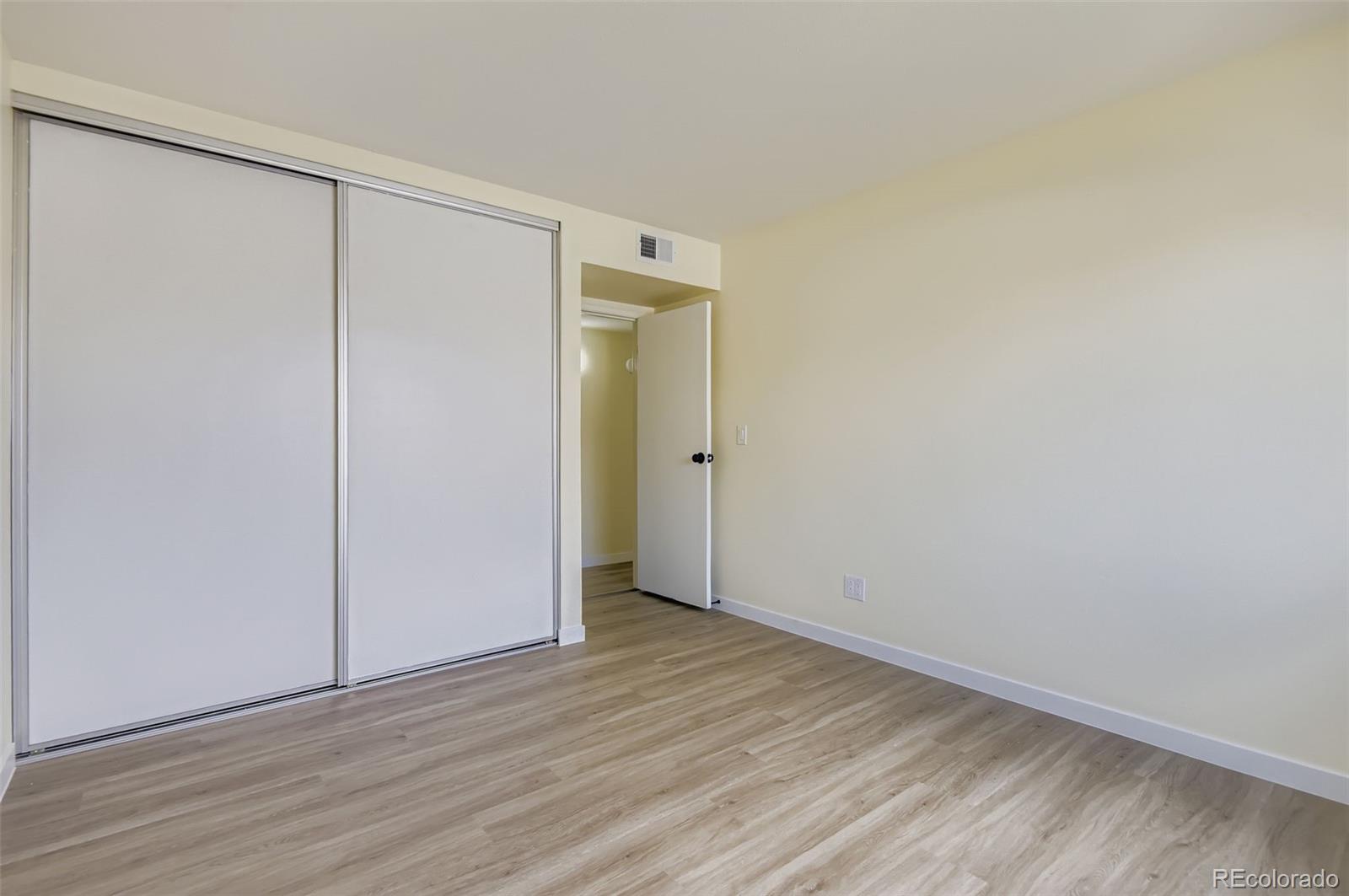 MLS Image #16 for 13302 e jewell avenue,aurora, Colorado