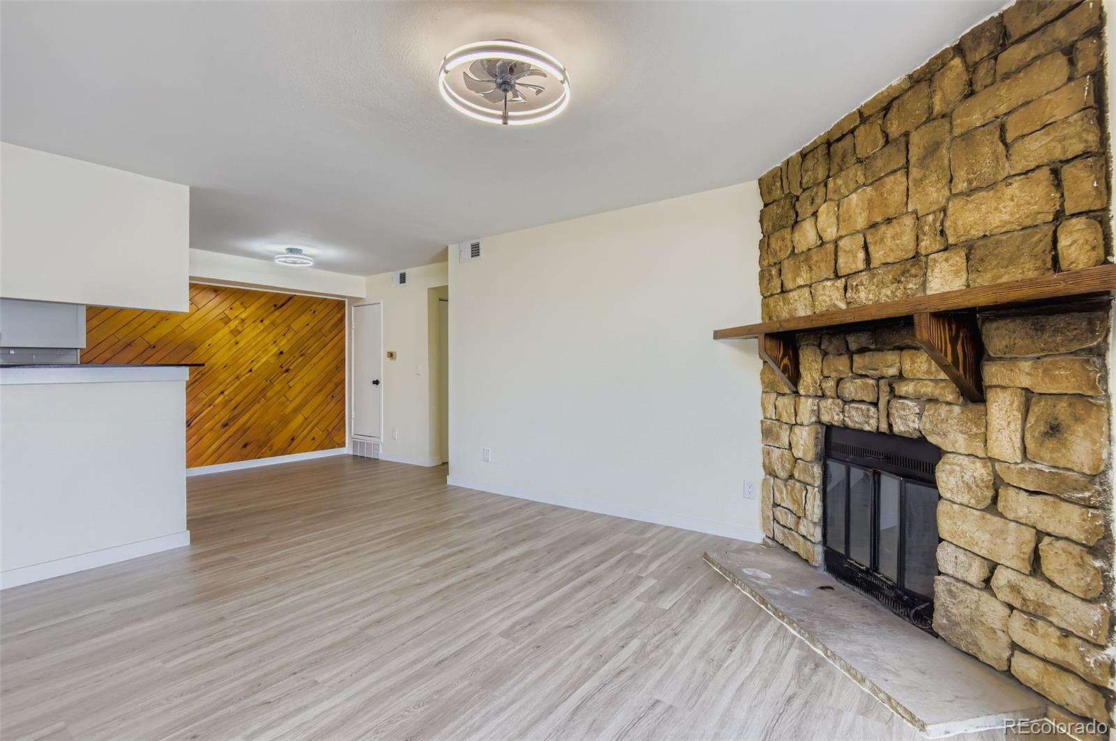 MLS Image #4 for 13302 e jewell avenue,aurora, Colorado