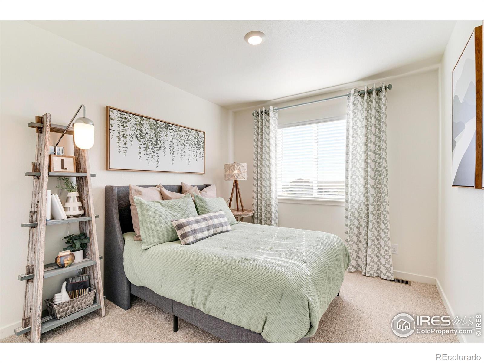 MLS Image #23 for 4667  combine lane,johnstown, Colorado