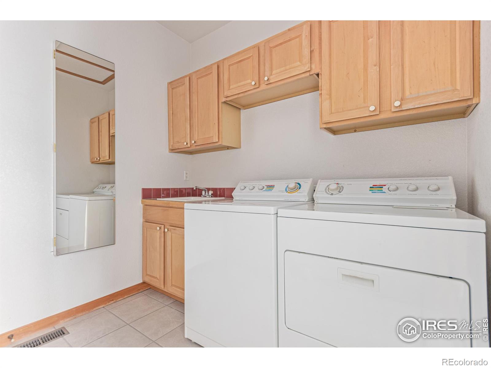 MLS Image #18 for 1333  charles drive,longmont, Colorado