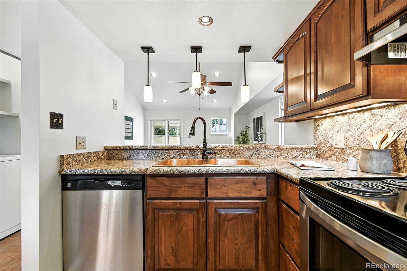 MLS Image #13 for 1961 s balsam street,lakewood, Colorado