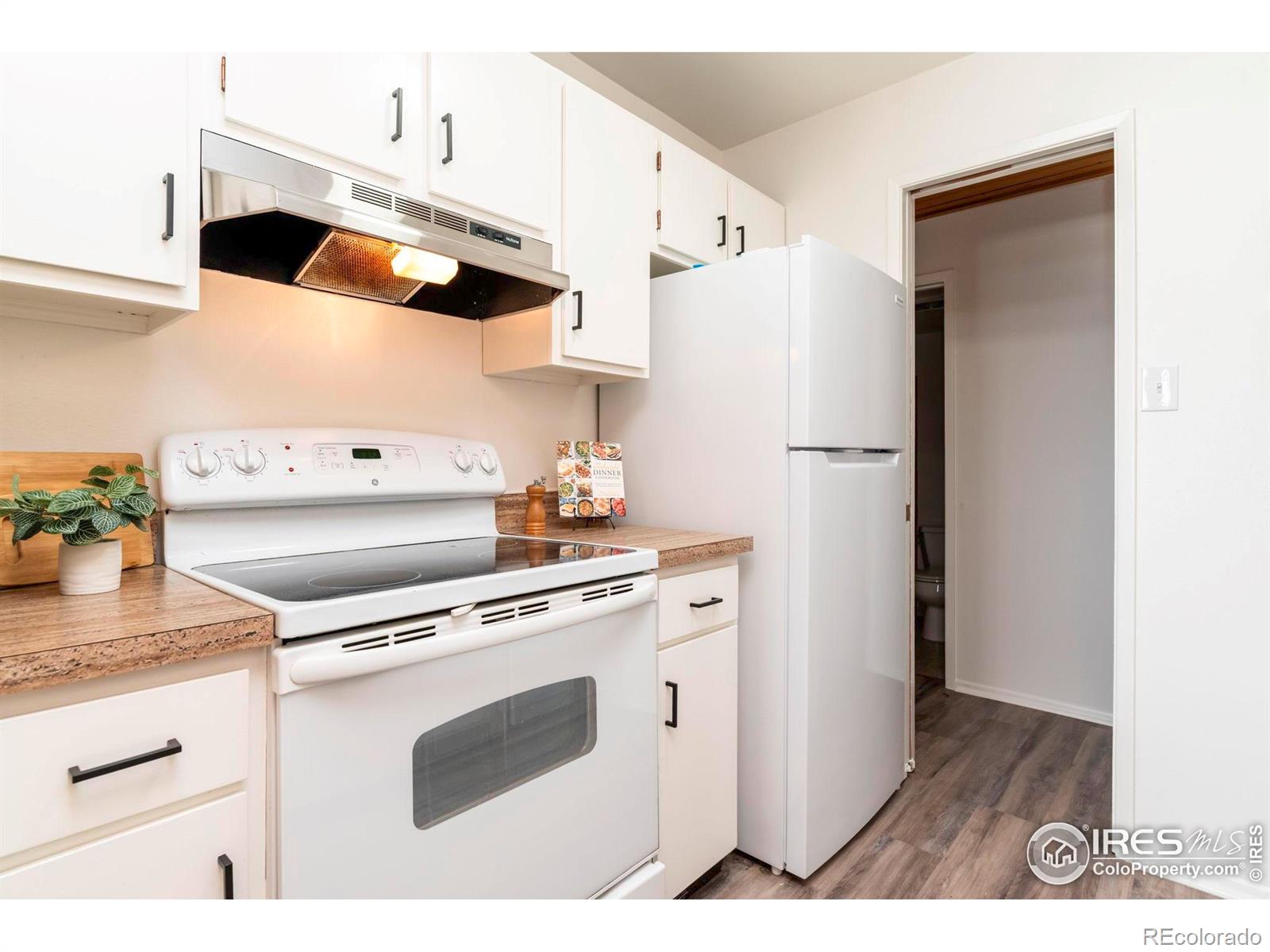 MLS Image #11 for 850  20th street,boulder, Colorado