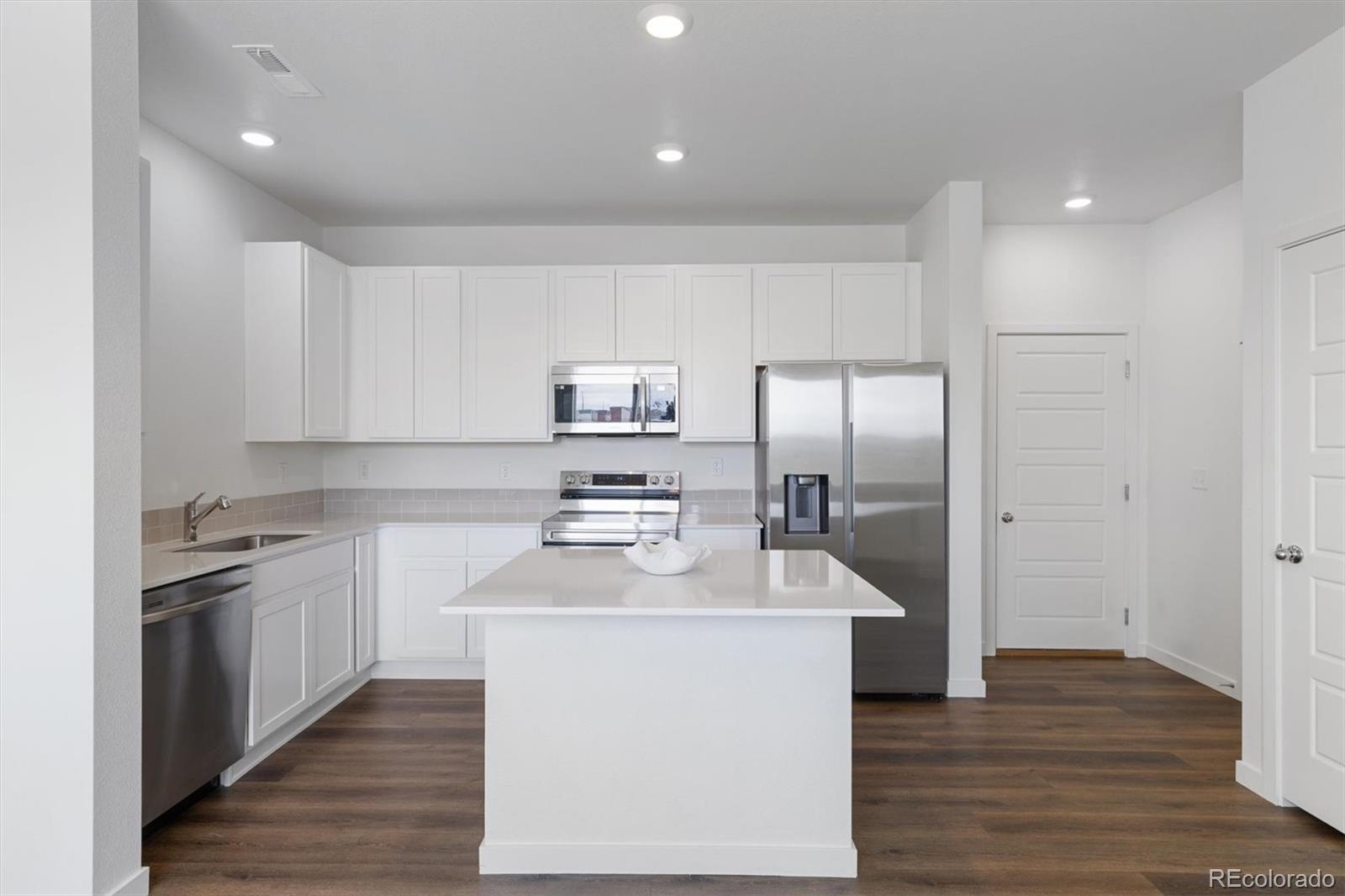 MLS Image #7 for 503 s rollie avenue,fort lupton, Colorado