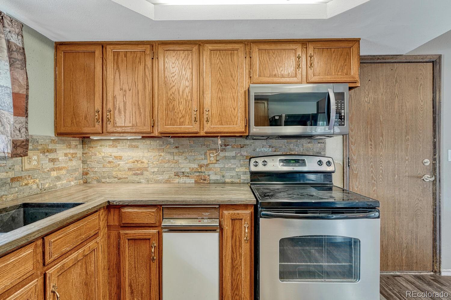 MLS Image #17 for 2755  roundtop drive,colorado springs, Colorado