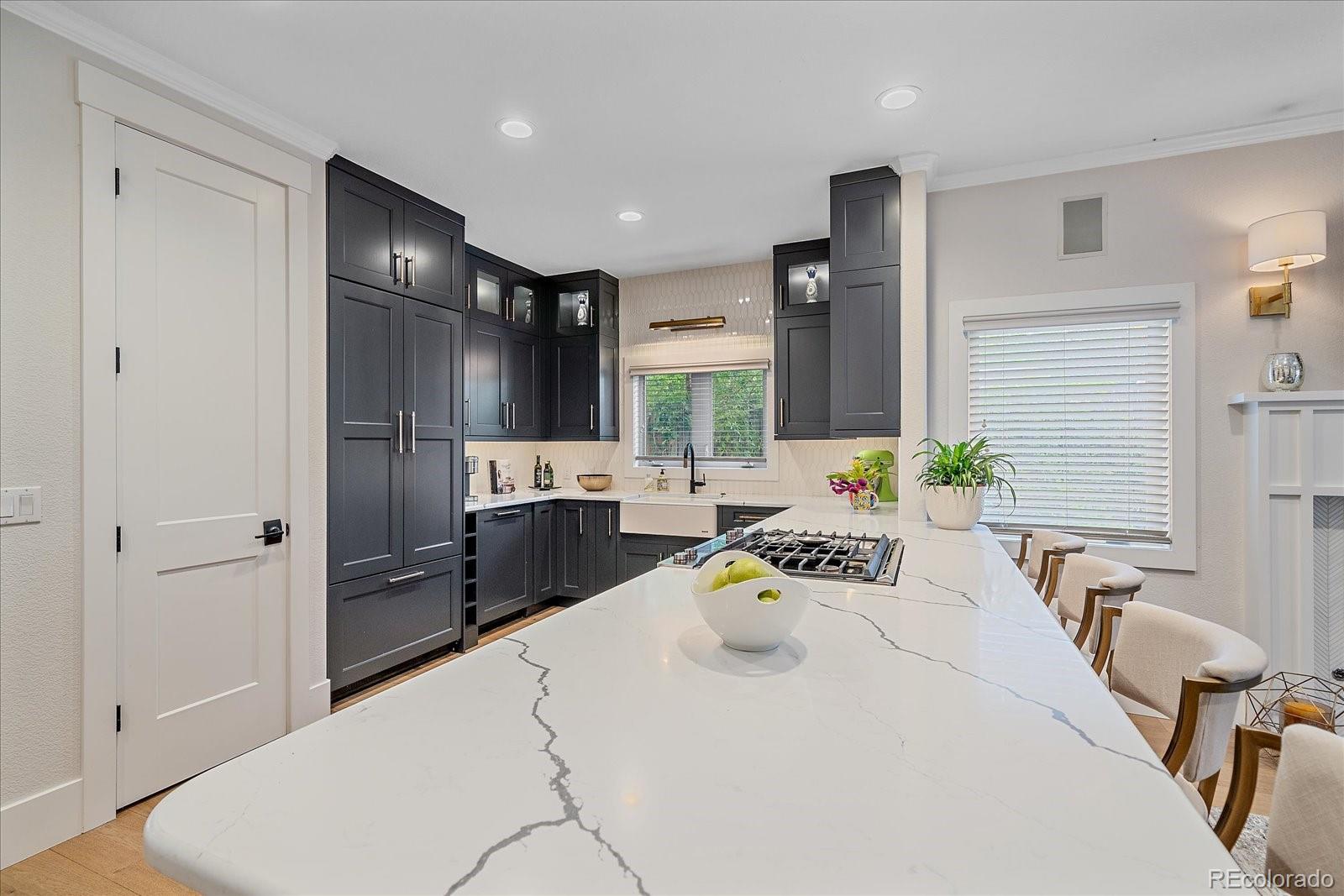 MLS Image #11 for 1816 s clarkson street,denver, Colorado