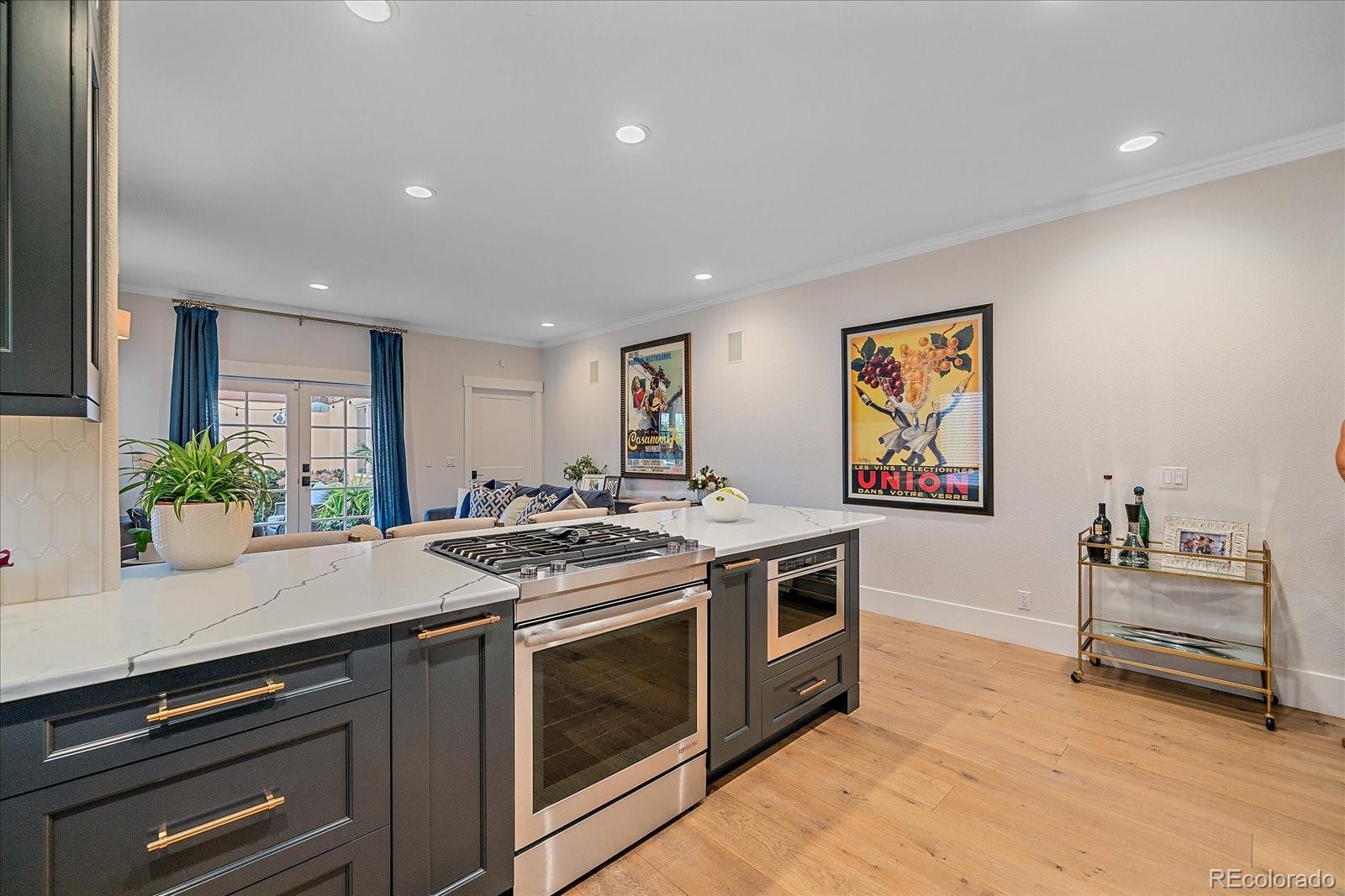 MLS Image #12 for 1816 s clarkson street,denver, Colorado