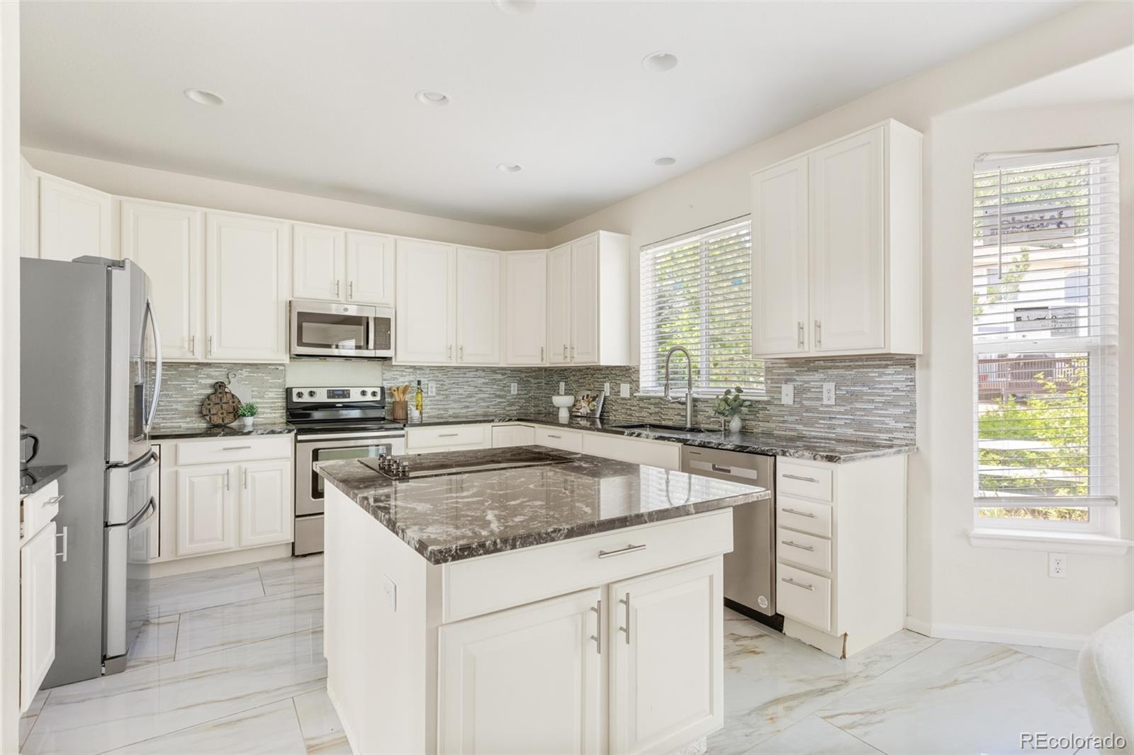 MLS Image #13 for 24406 e louisiana circle,aurora, Colorado
