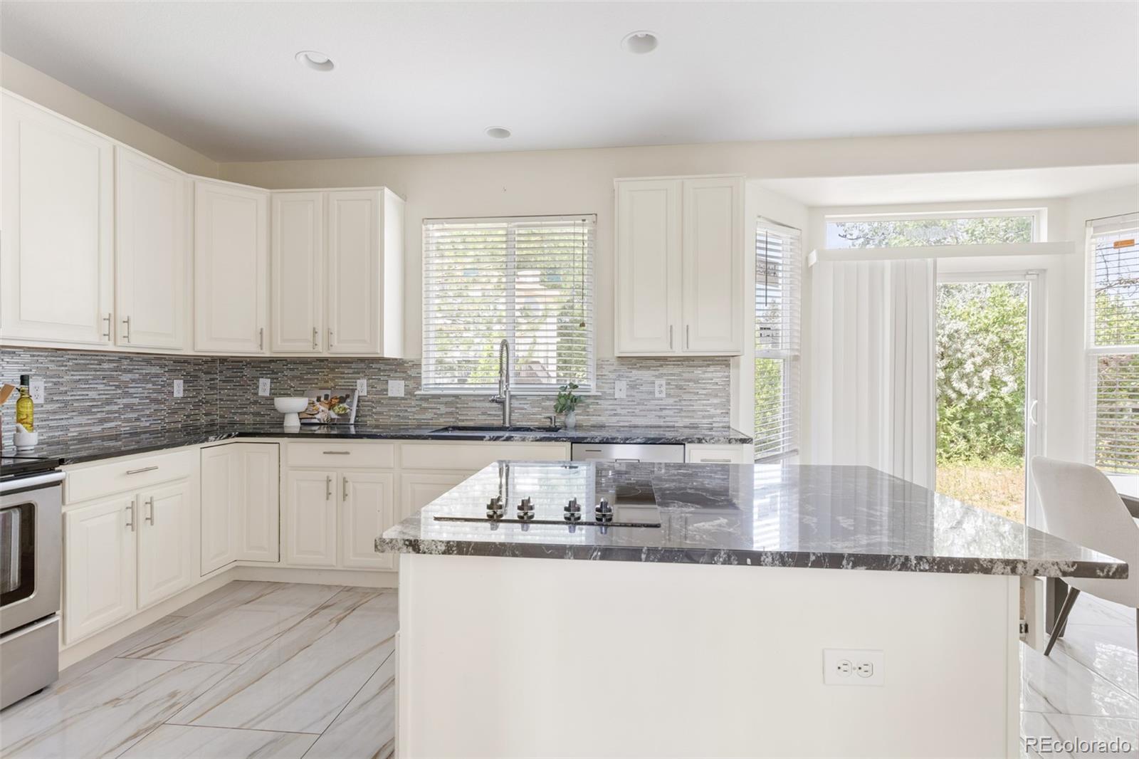 MLS Image #15 for 24406 e louisiana circle,aurora, Colorado