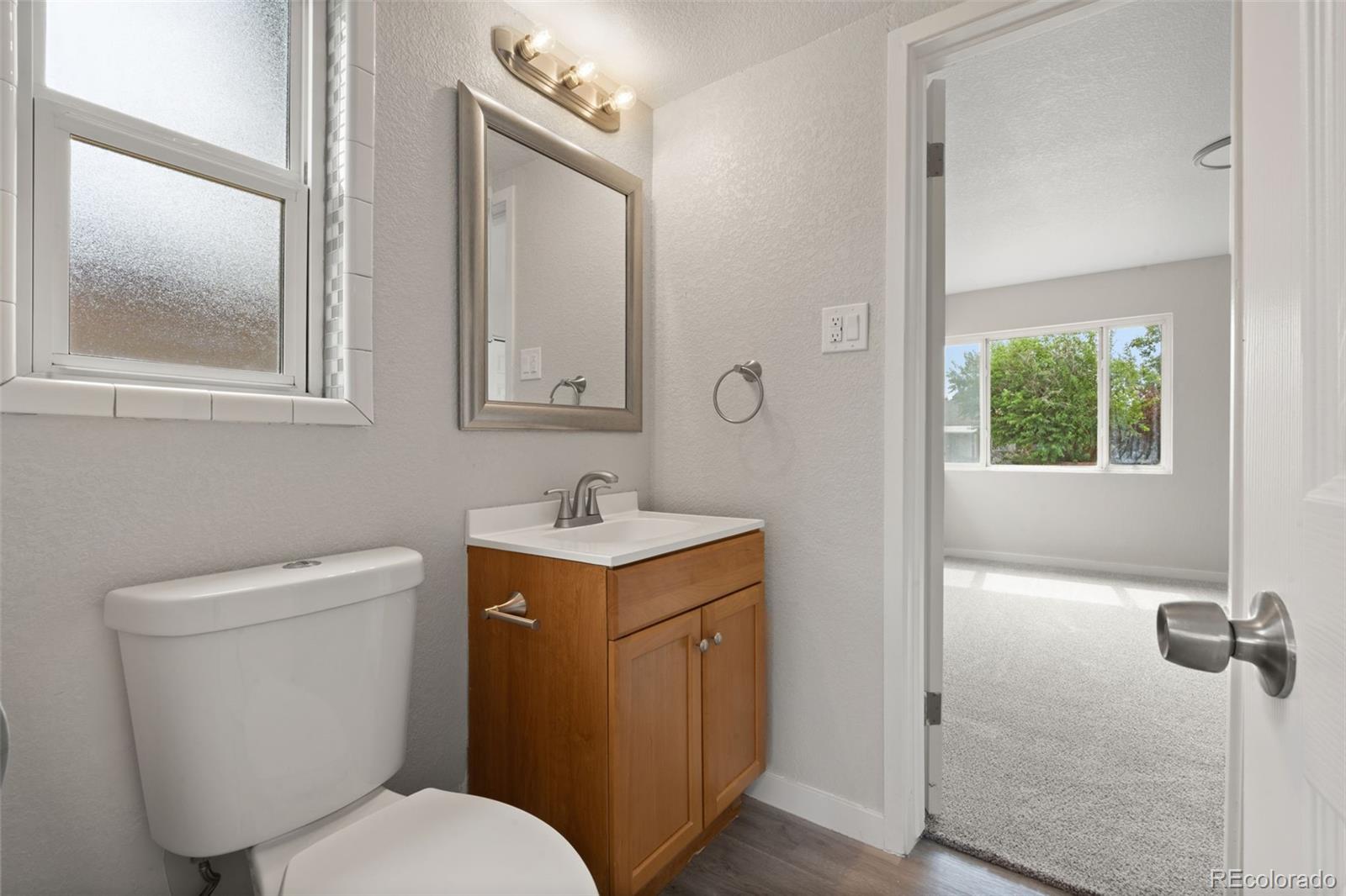 MLS Image #11 for 996  quentin street,aurora, Colorado
