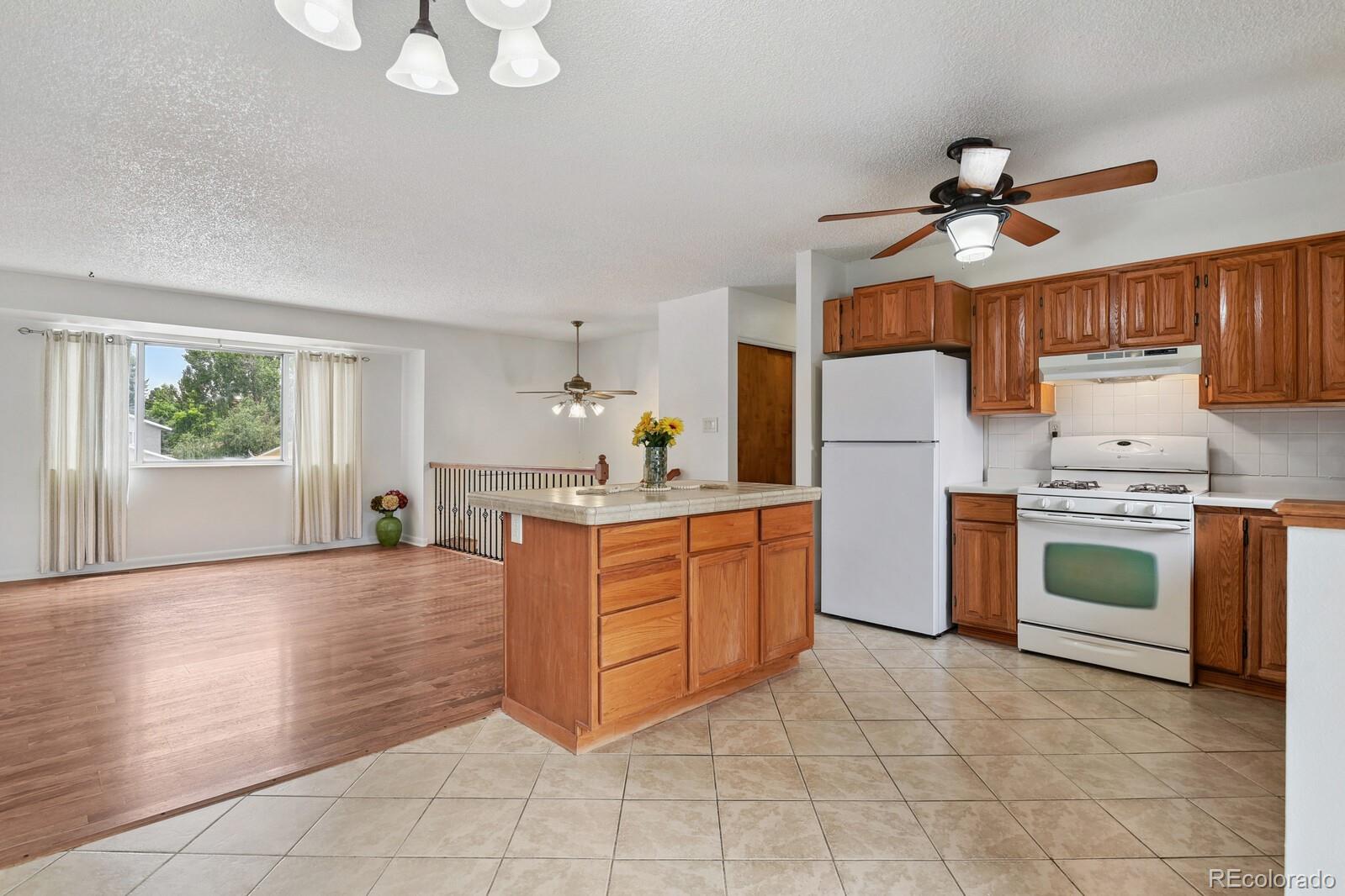 MLS Image #11 for 4966  artistic place,colorado springs, Colorado