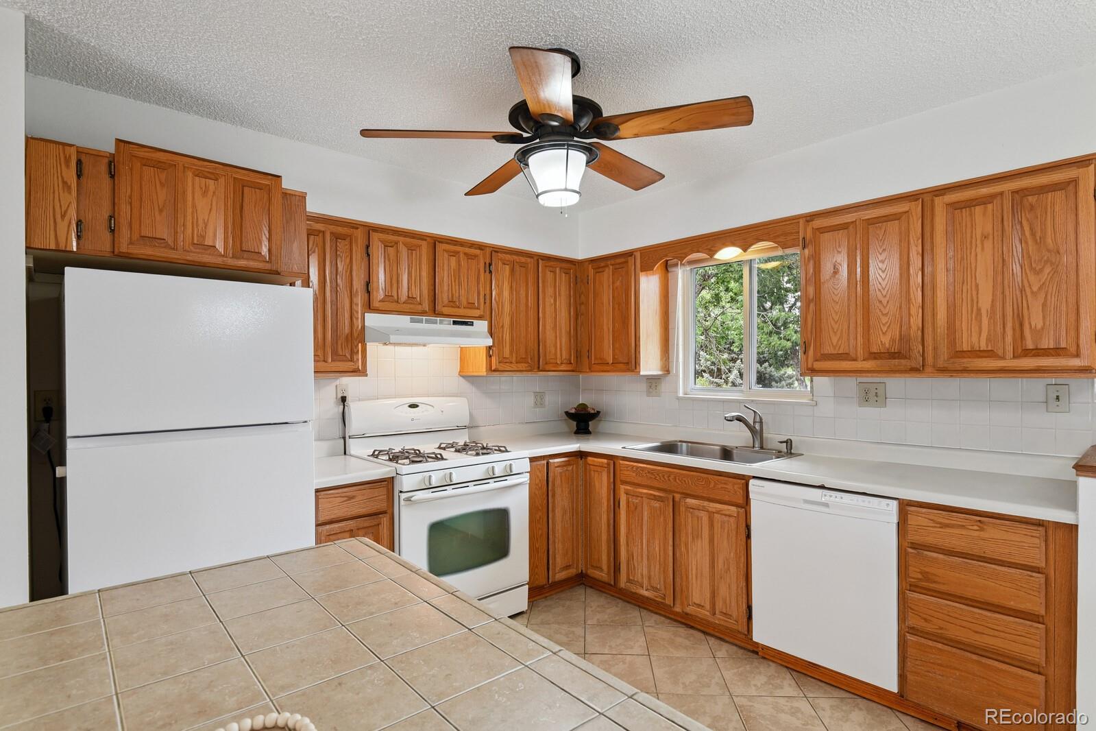 MLS Image #13 for 4966  artistic place,colorado springs, Colorado