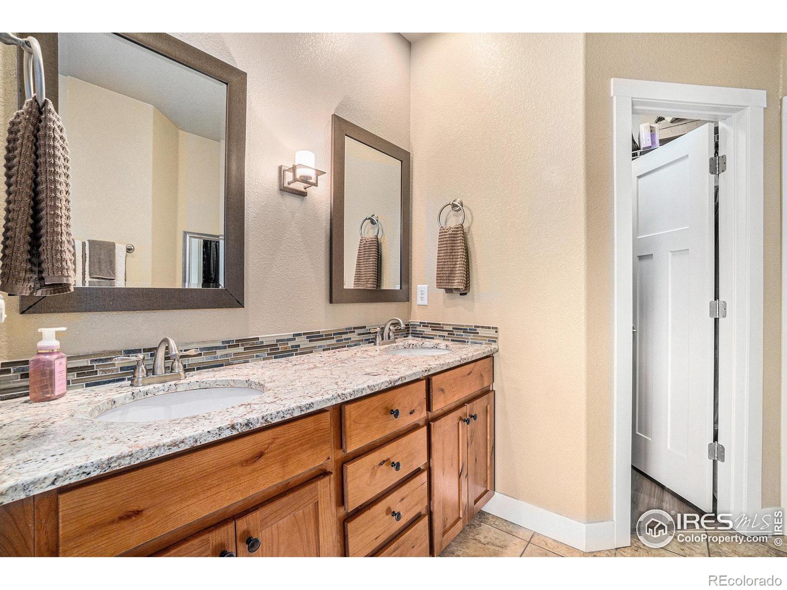 MLS Image #14 for 3984  avenida del sol drive,loveland, Colorado