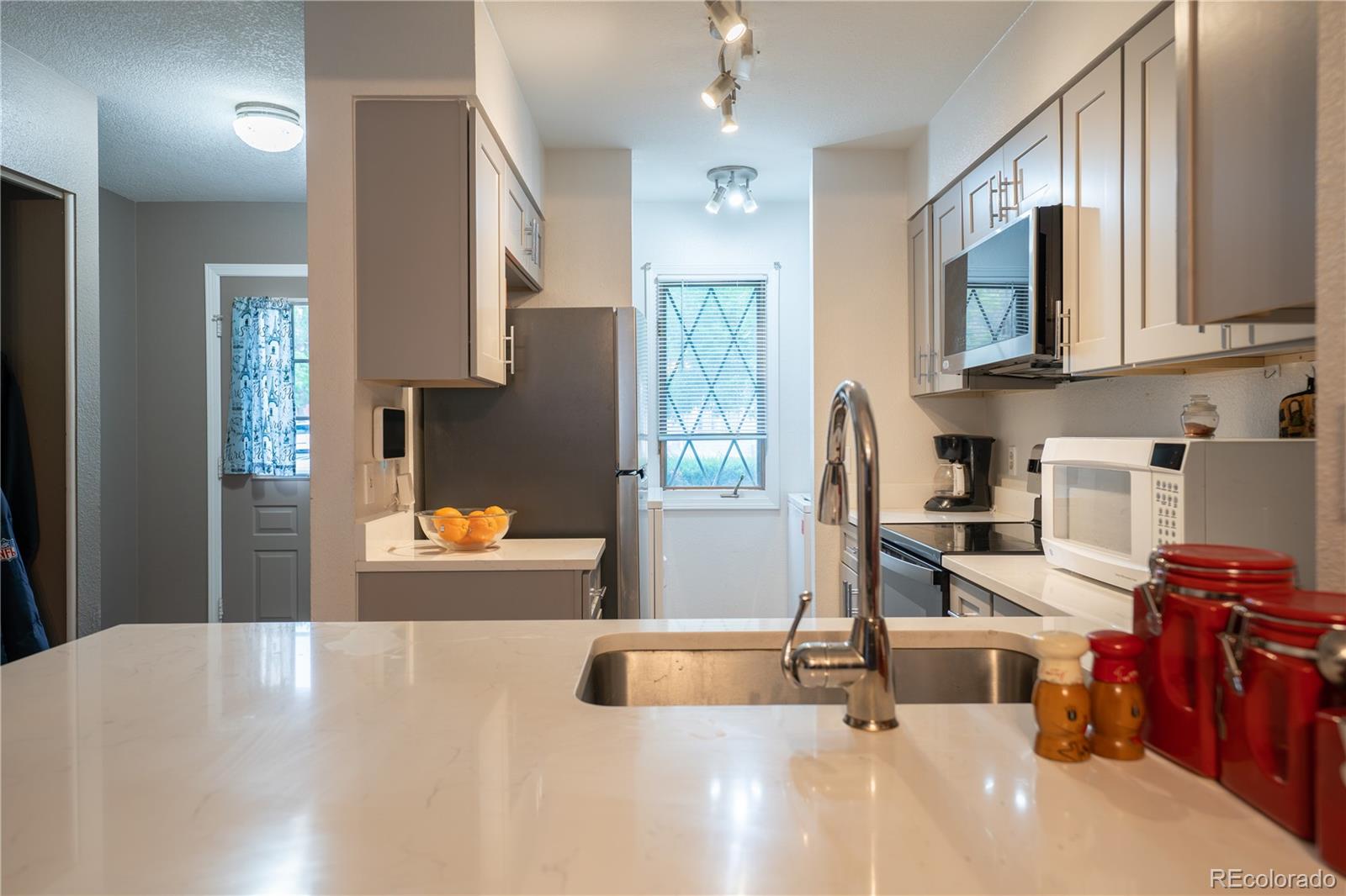 MLS Image #3 for 1662 s idalia circle,aurora, Colorado
