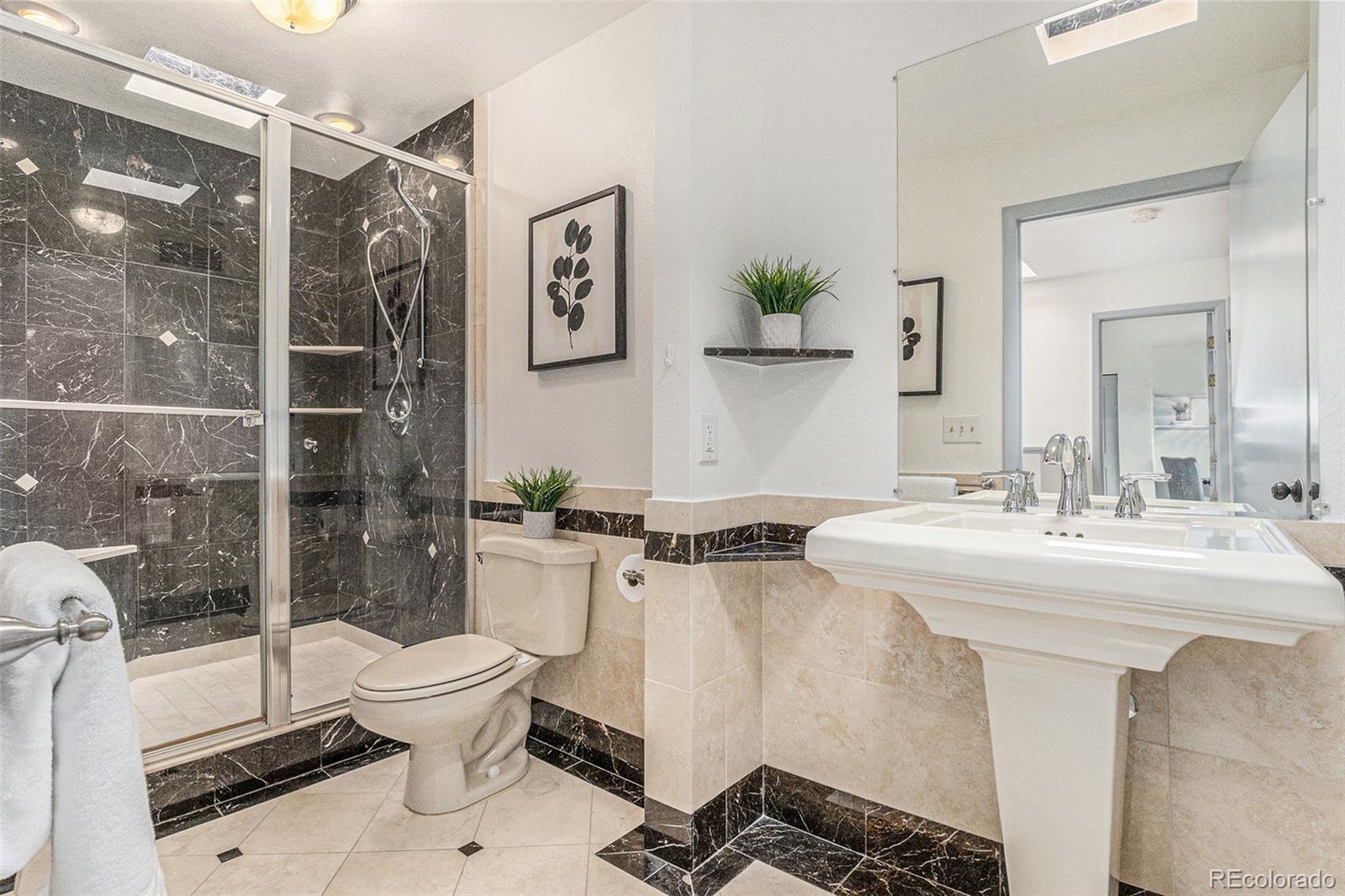MLS Image #14 for 1231 s yosemite way,denver, Colorado