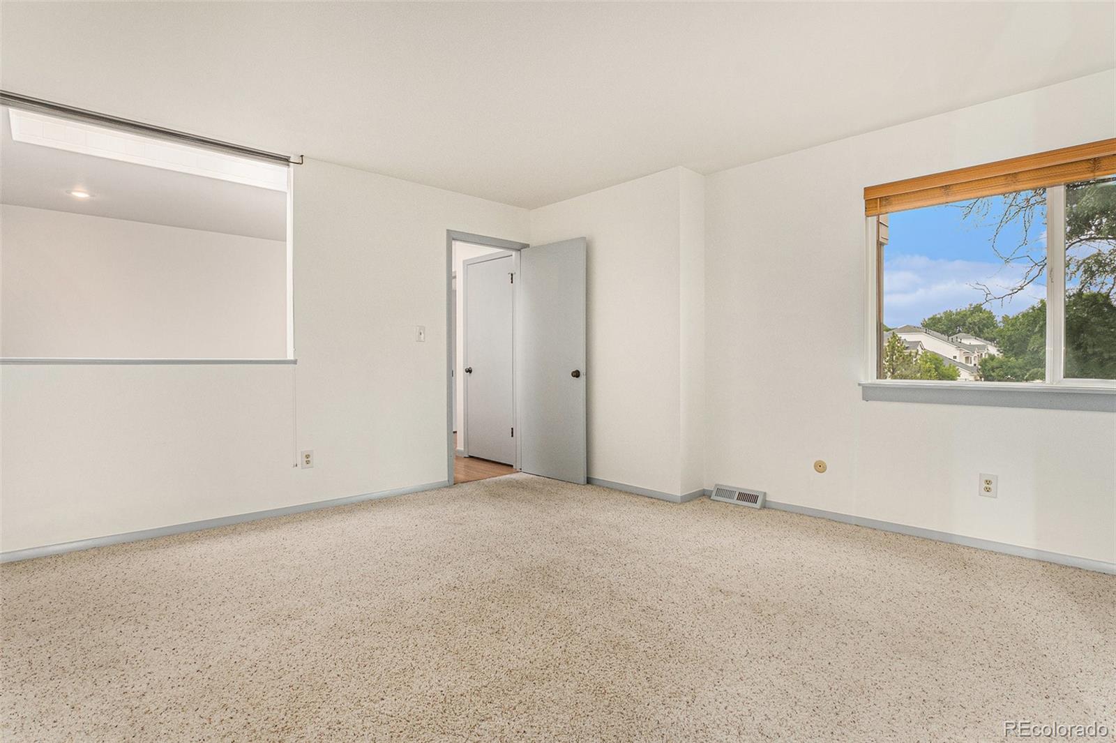 MLS Image #16 for 1231 s yosemite way,denver, Colorado