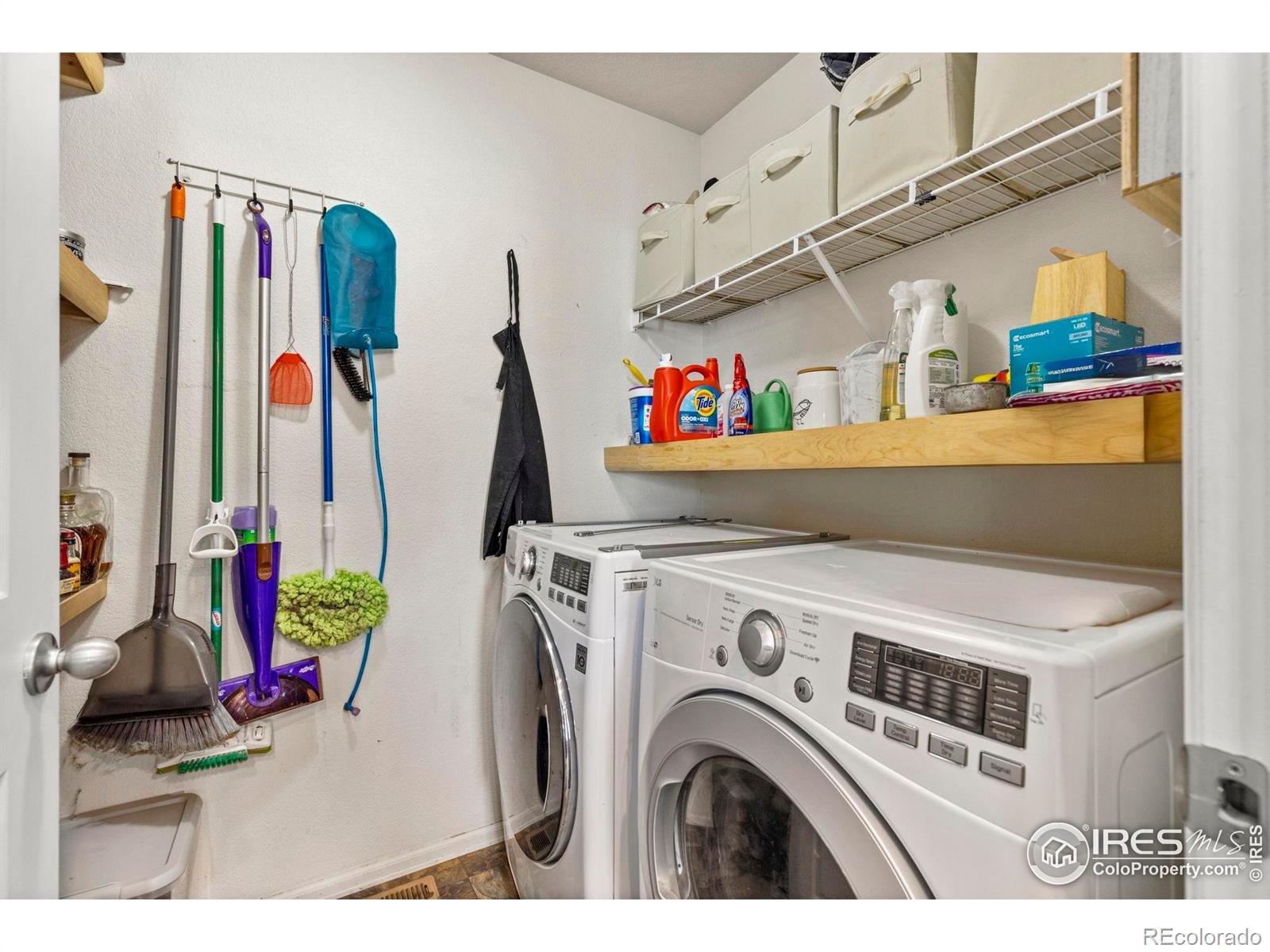 MLS Image #19 for 4469  river run lane,wellington, Colorado