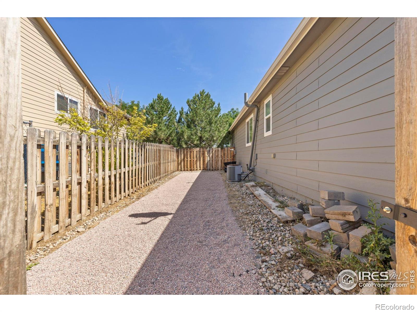 MLS Image #34 for 4469  river run lane,wellington, Colorado