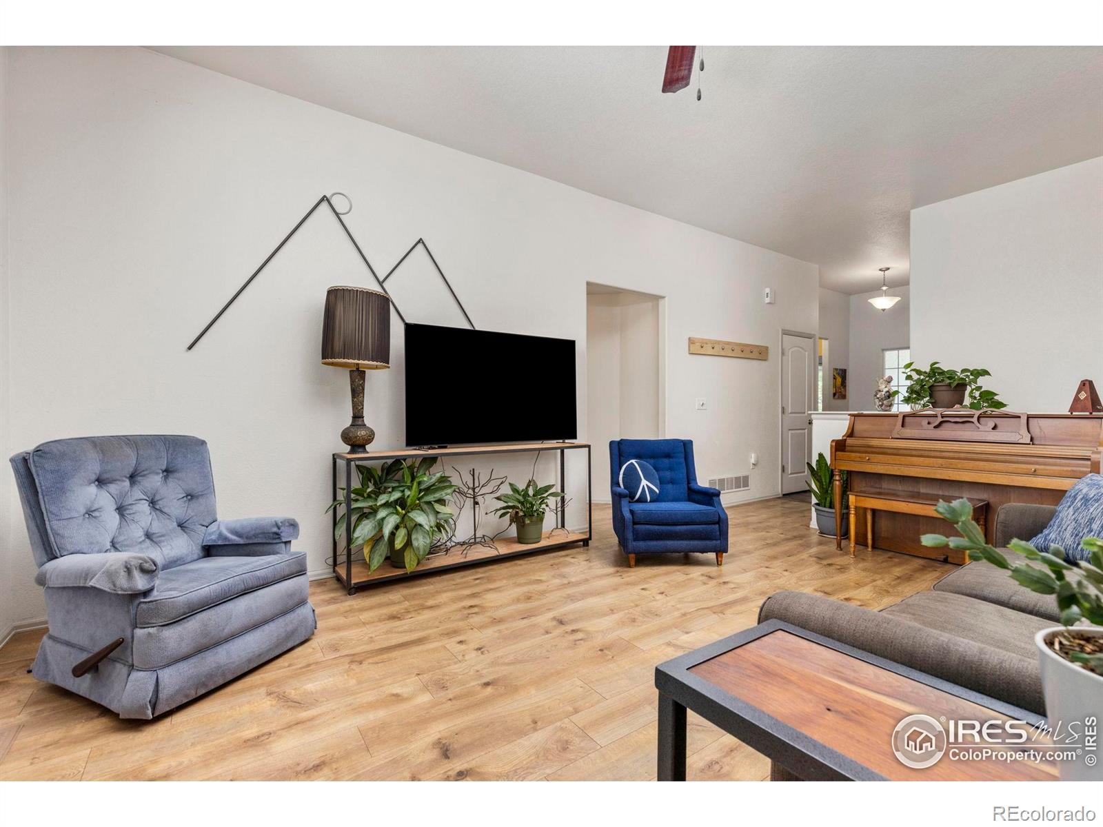 MLS Image #8 for 4469  river run lane,wellington, Colorado