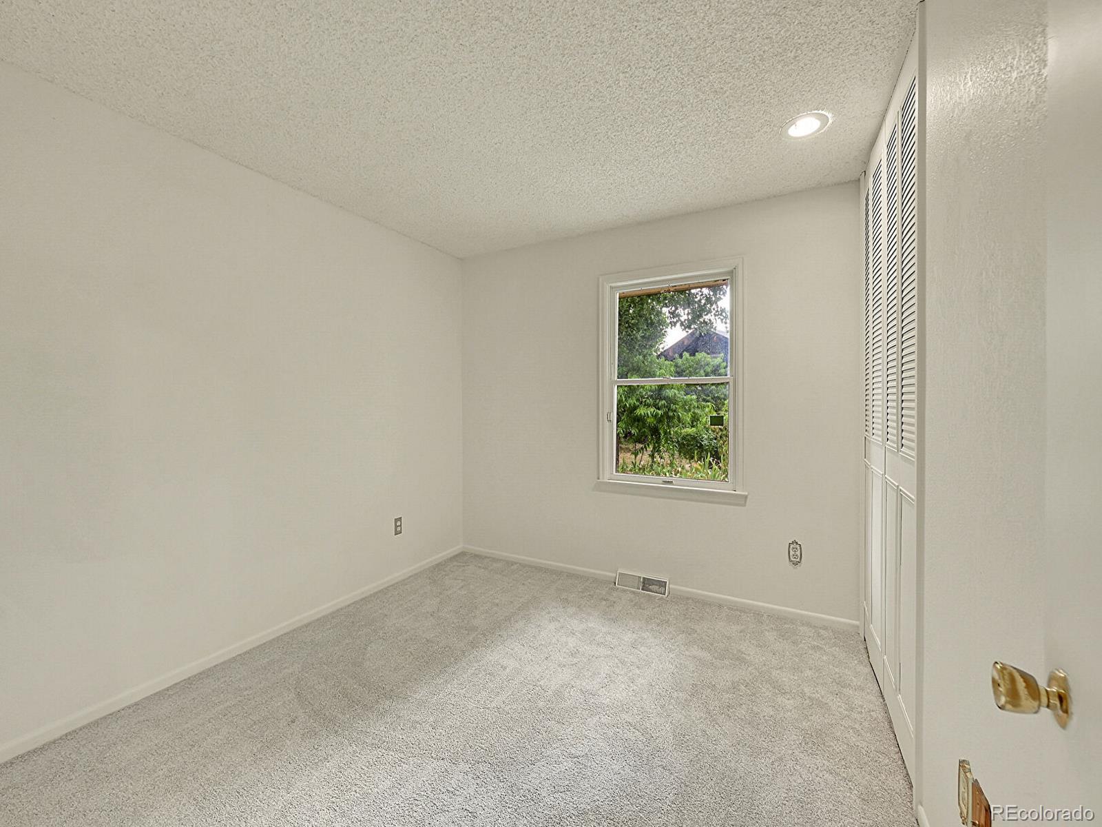 MLS Image #14 for 14231 e wyoming place,aurora, Colorado