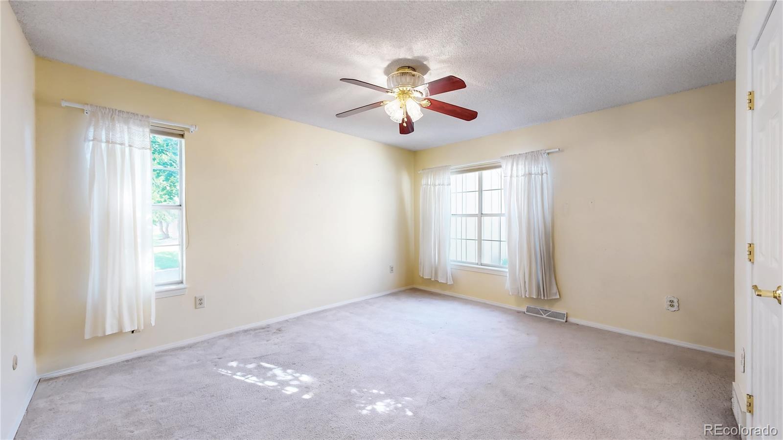 MLS Image #16 for 9002 e amherst drive,denver, Colorado