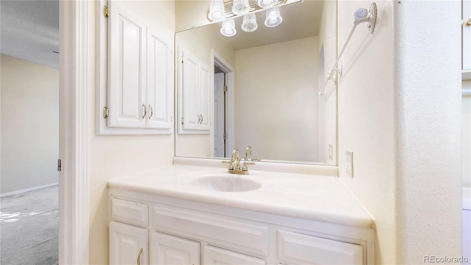 MLS Image #18 for 9002 e amherst drive,denver, Colorado