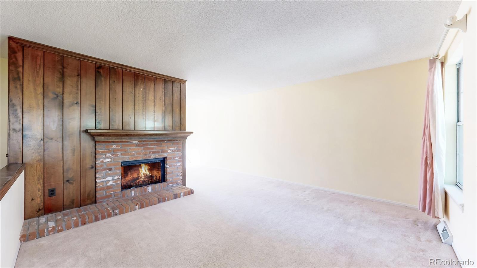 MLS Image #4 for 9002 e amherst drive,denver, Colorado