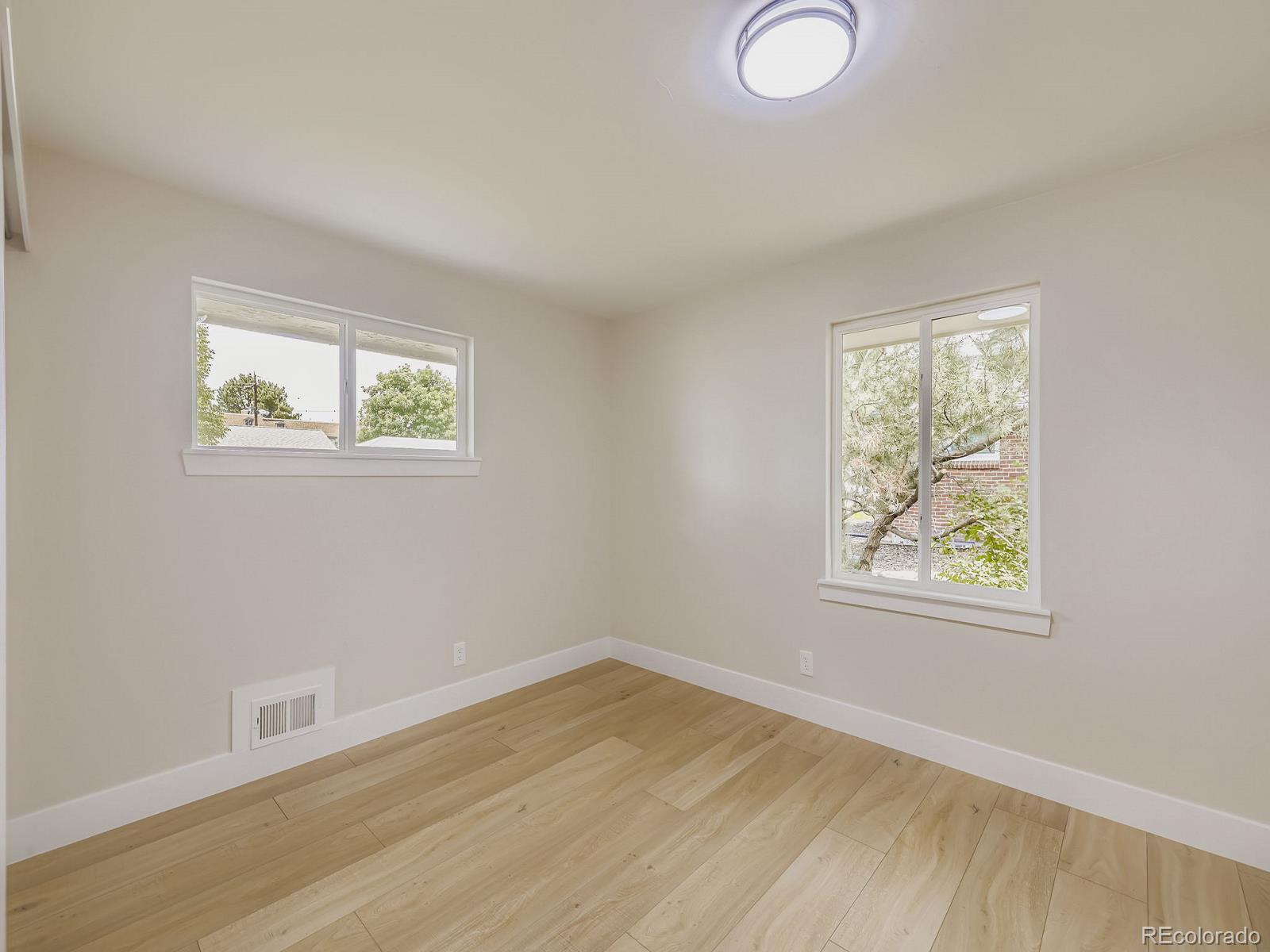 MLS Image #17 for 5610 e amherst avenue,denver, Colorado