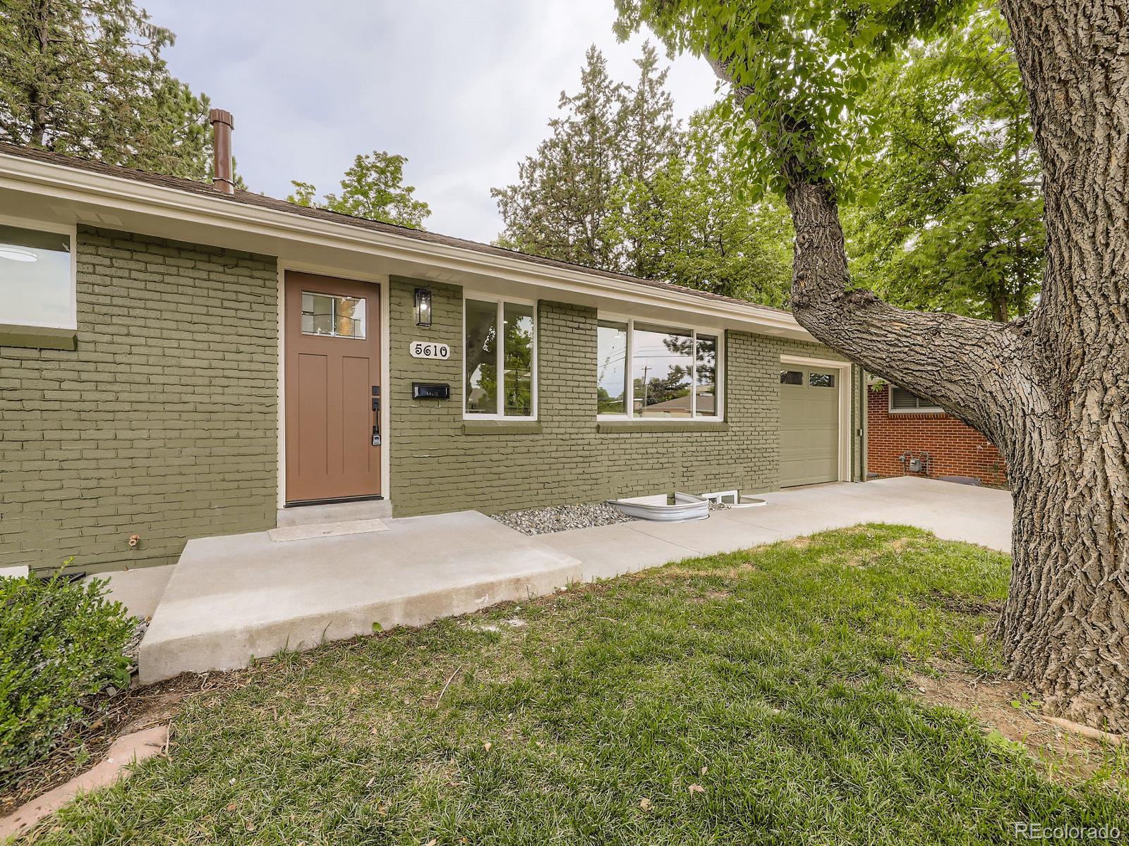 MLS Image #2 for 5610 e amherst avenue,denver, Colorado