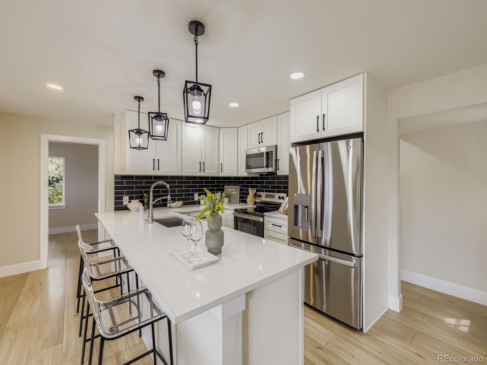 MLS Image #5 for 5610 e amherst avenue,denver, Colorado