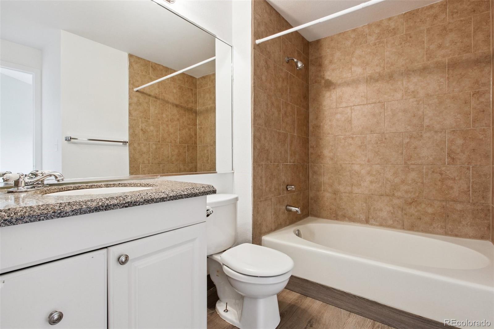MLS Image #12 for 4360  liverpool court,denver, Colorado