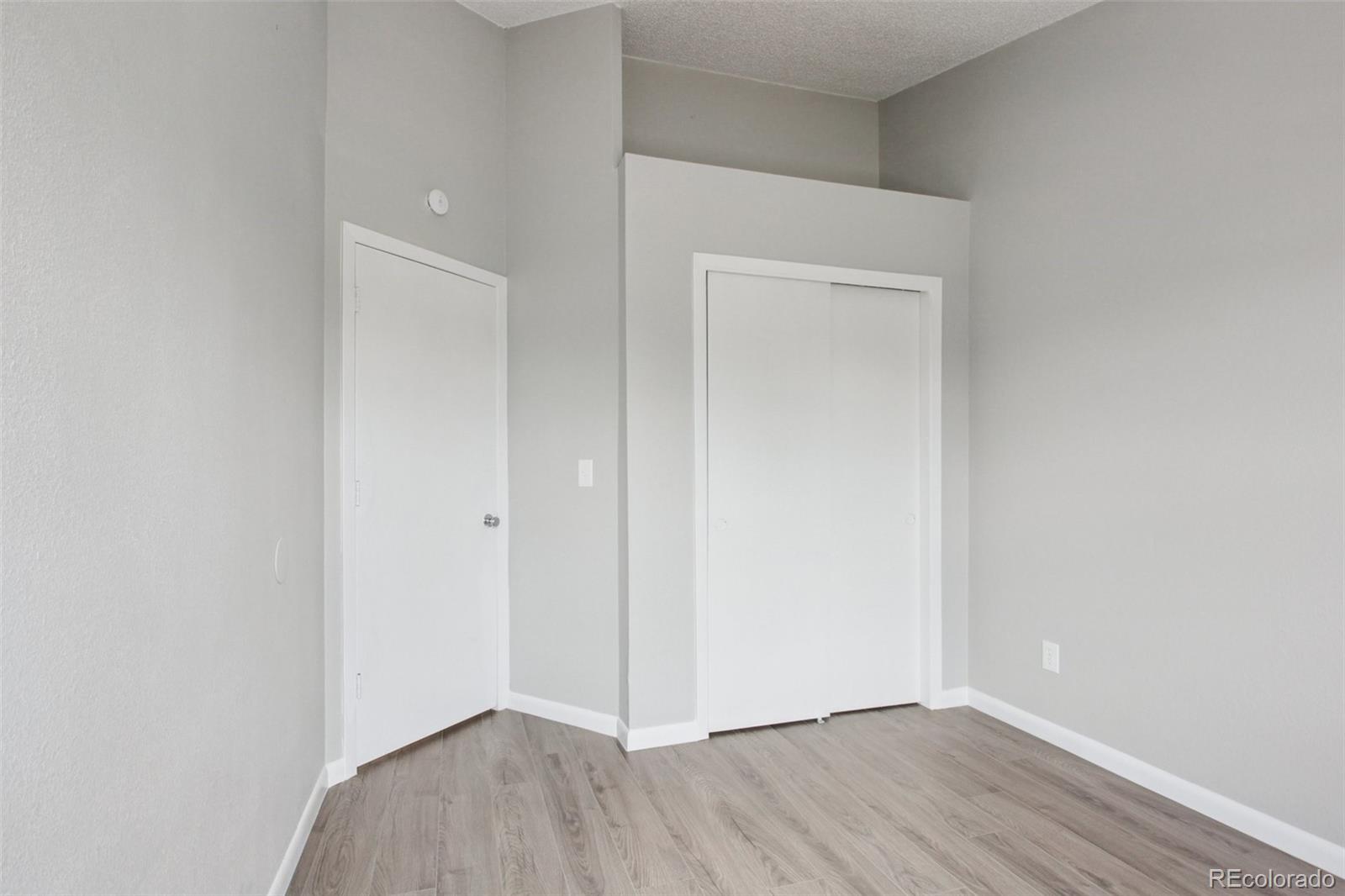 MLS Image #15 for 4360  liverpool court,denver, Colorado