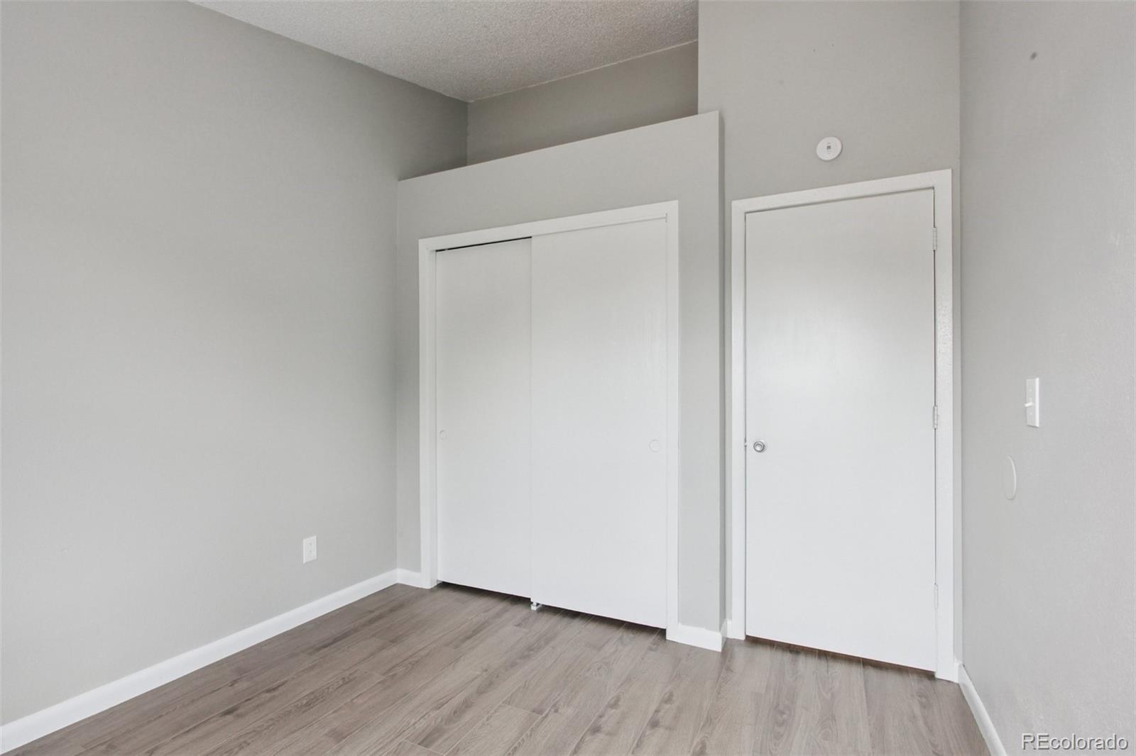 MLS Image #17 for 4360  liverpool court,denver, Colorado