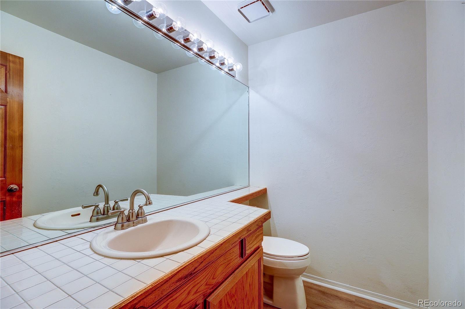 MLS Image #11 for 993 s evanston circle,aurora, Colorado