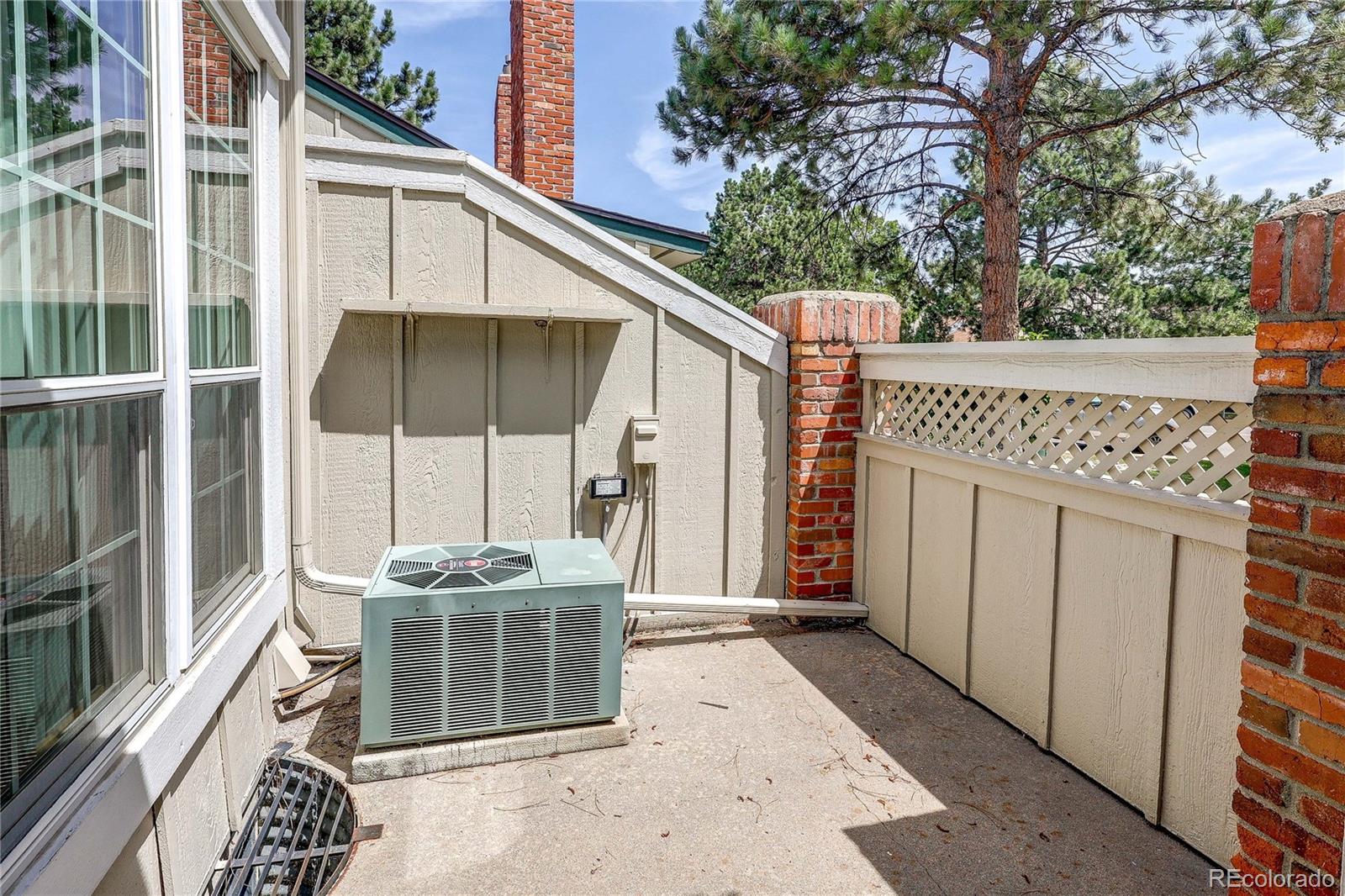MLS Image #2 for 993 s evanston circle,aurora, Colorado
