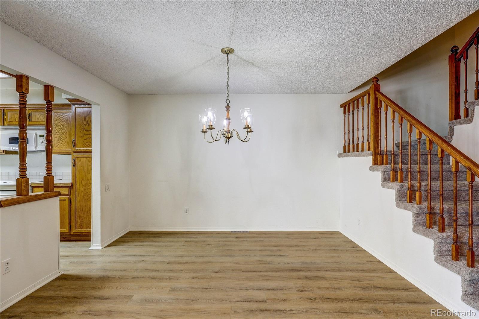 MLS Image #6 for 993 s evanston circle,aurora, Colorado
