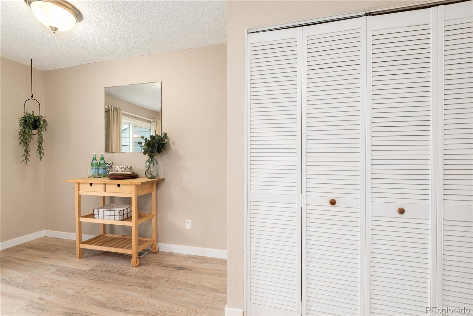 MLS Image #11 for 9680 w cornell place,lakewood, Colorado