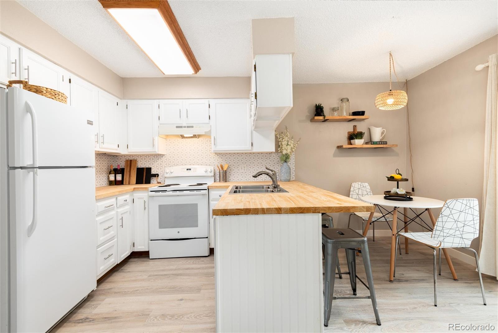MLS Image #8 for 9680 w cornell place,lakewood, Colorado