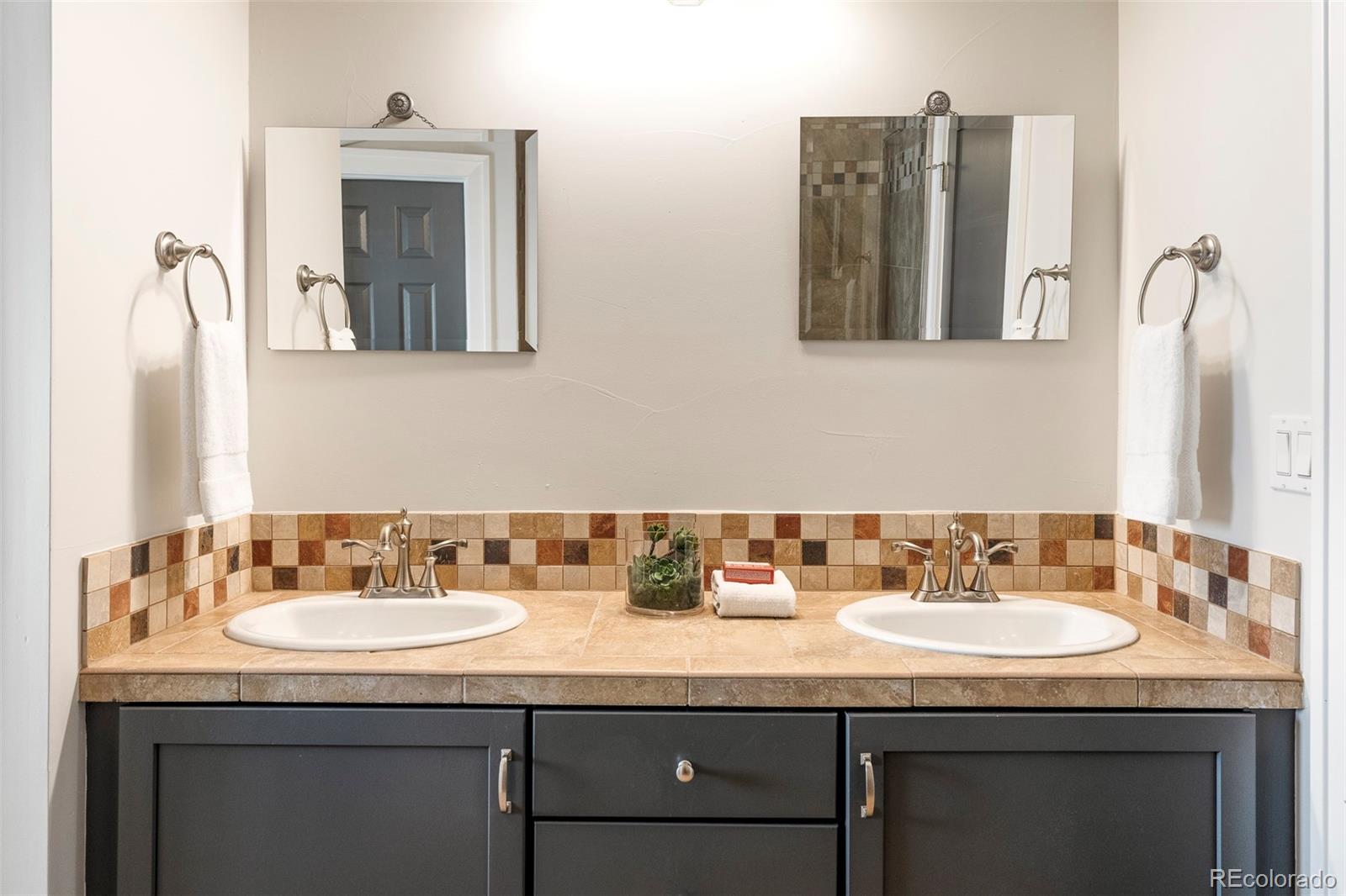 MLS Image #28 for 519 s gaylord street,denver, Colorado